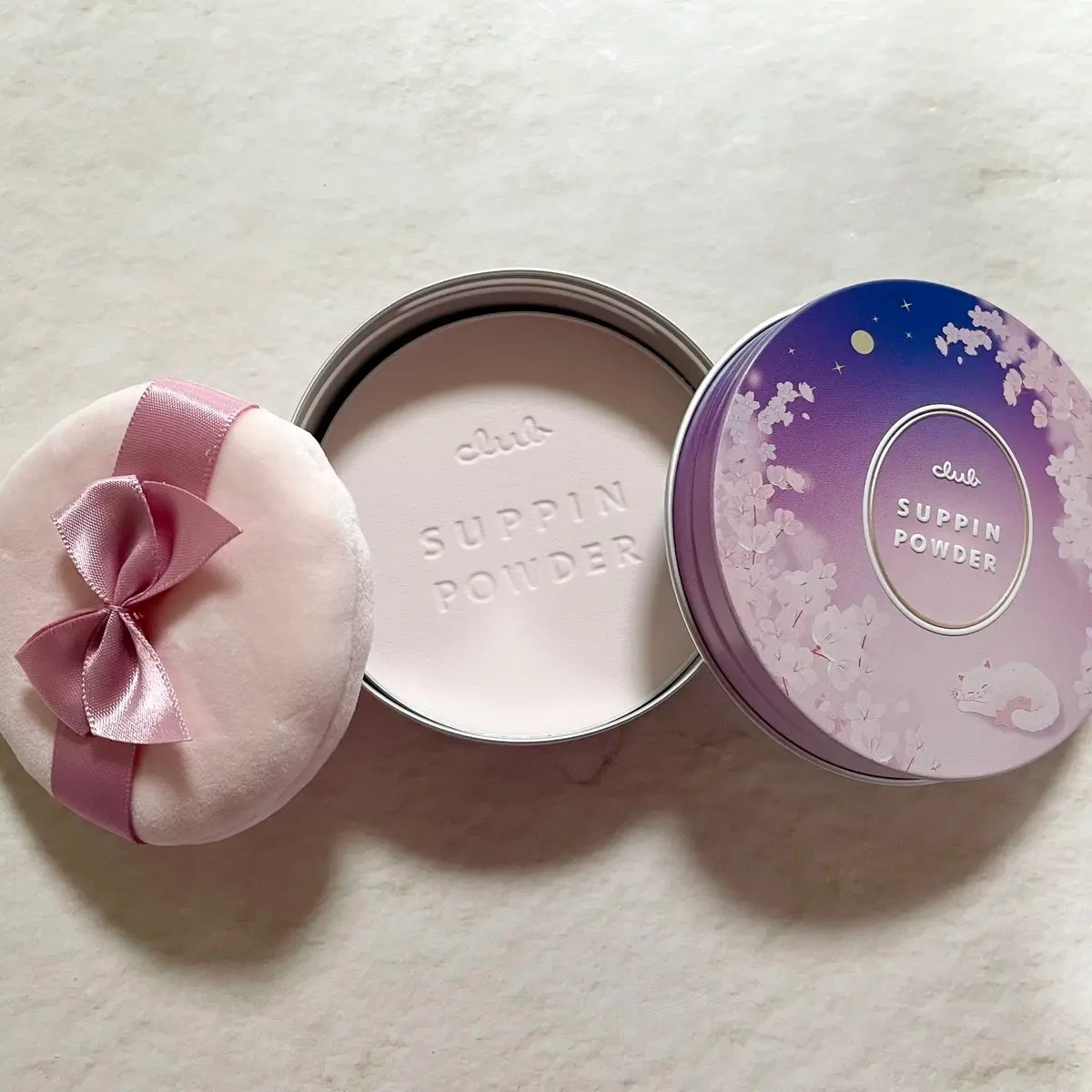 すっぴんパウダー おやすみ夜桜の香り/クラブ/プレストパウダーを使ったクチコミ（2枚目）