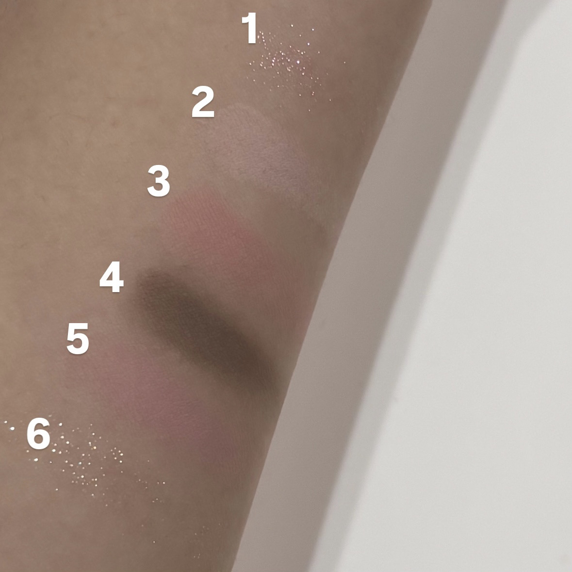 フラワーノーズスワンバレエシリーズ アイシャドウパレット/FlowerKnows/アイシャドウパレットを使ったクチコミ（3枚目）