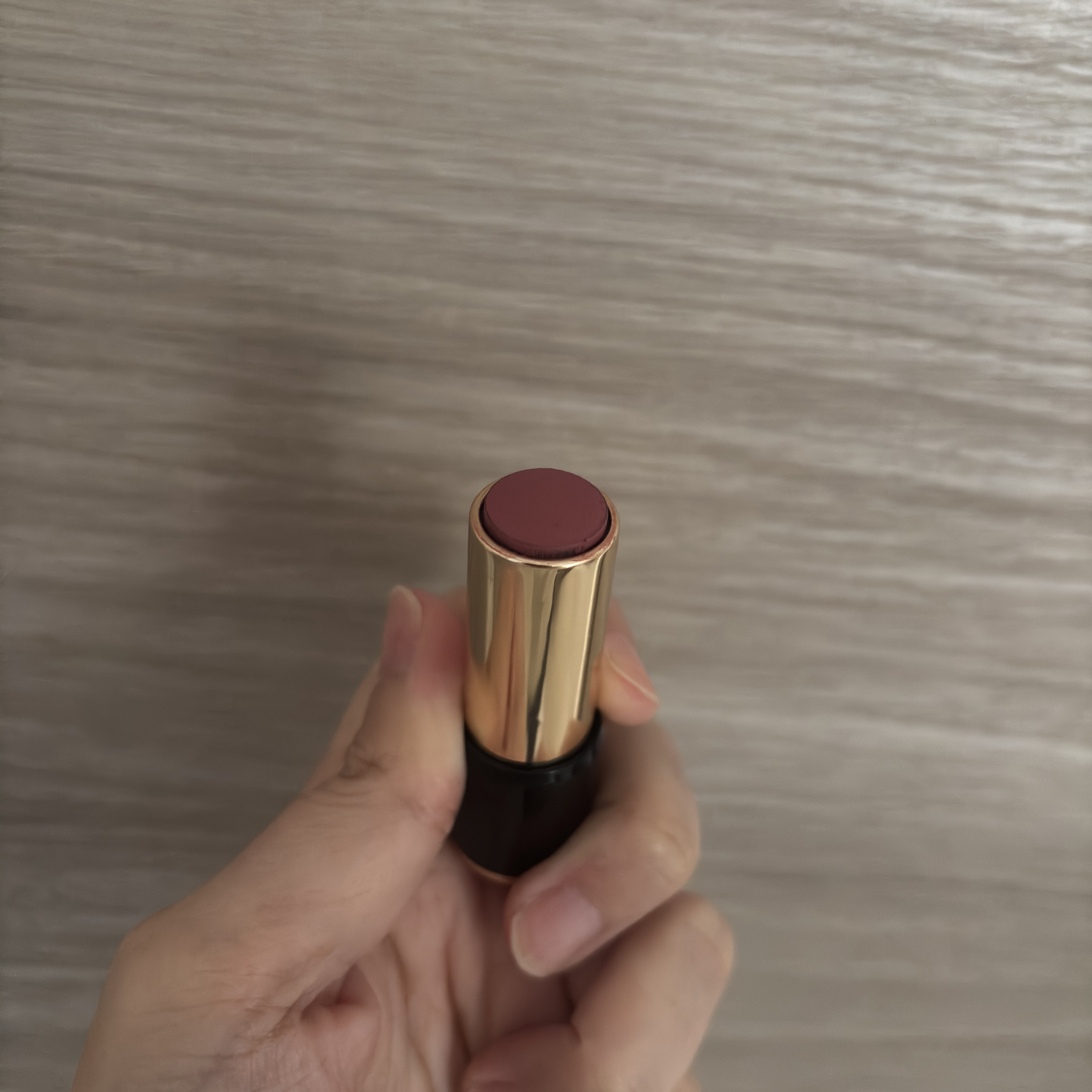 ラプソリュ ルージュ DM274 センシュアリテ/LANCOME/口紅を使ったクチコミ（2枚目）