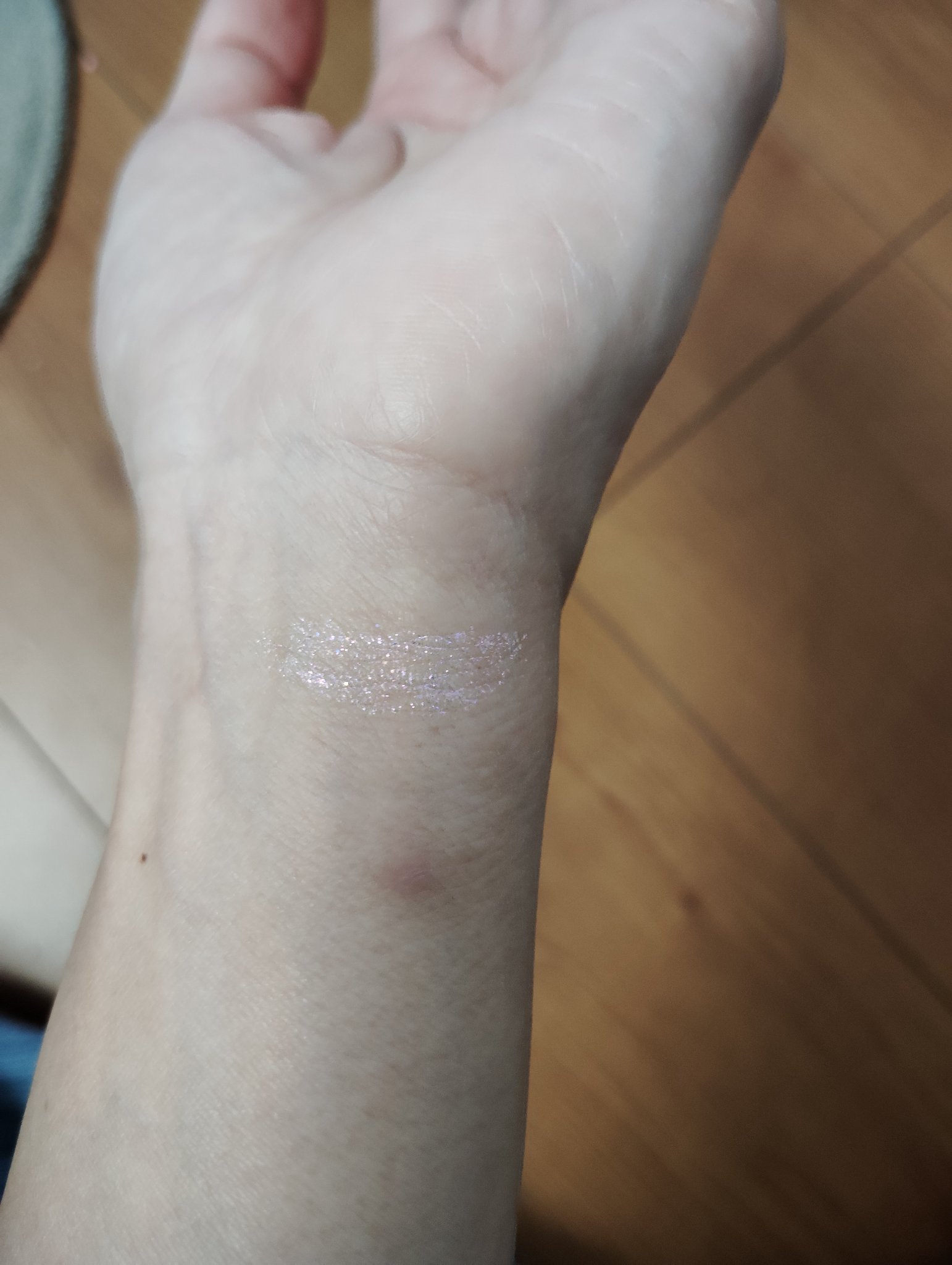 s'appu glitter liquid/NEUFIL/リキッドアイシャドウを使ったクチコミ（2枚目）