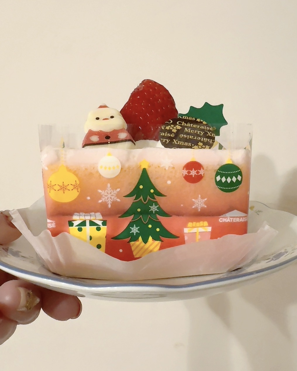 Xmasサンタのプレゼント ショート/シャトレーゼ/その他食品を使ったクチコミ（2枚目）