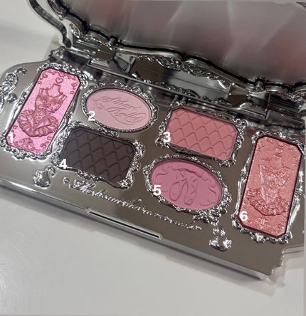 フラワーノーズスワンバレエシリーズ アイシャドウパレット/FlowerKnows/アイシャドウパレットを使ったクチコミ(2枚目)