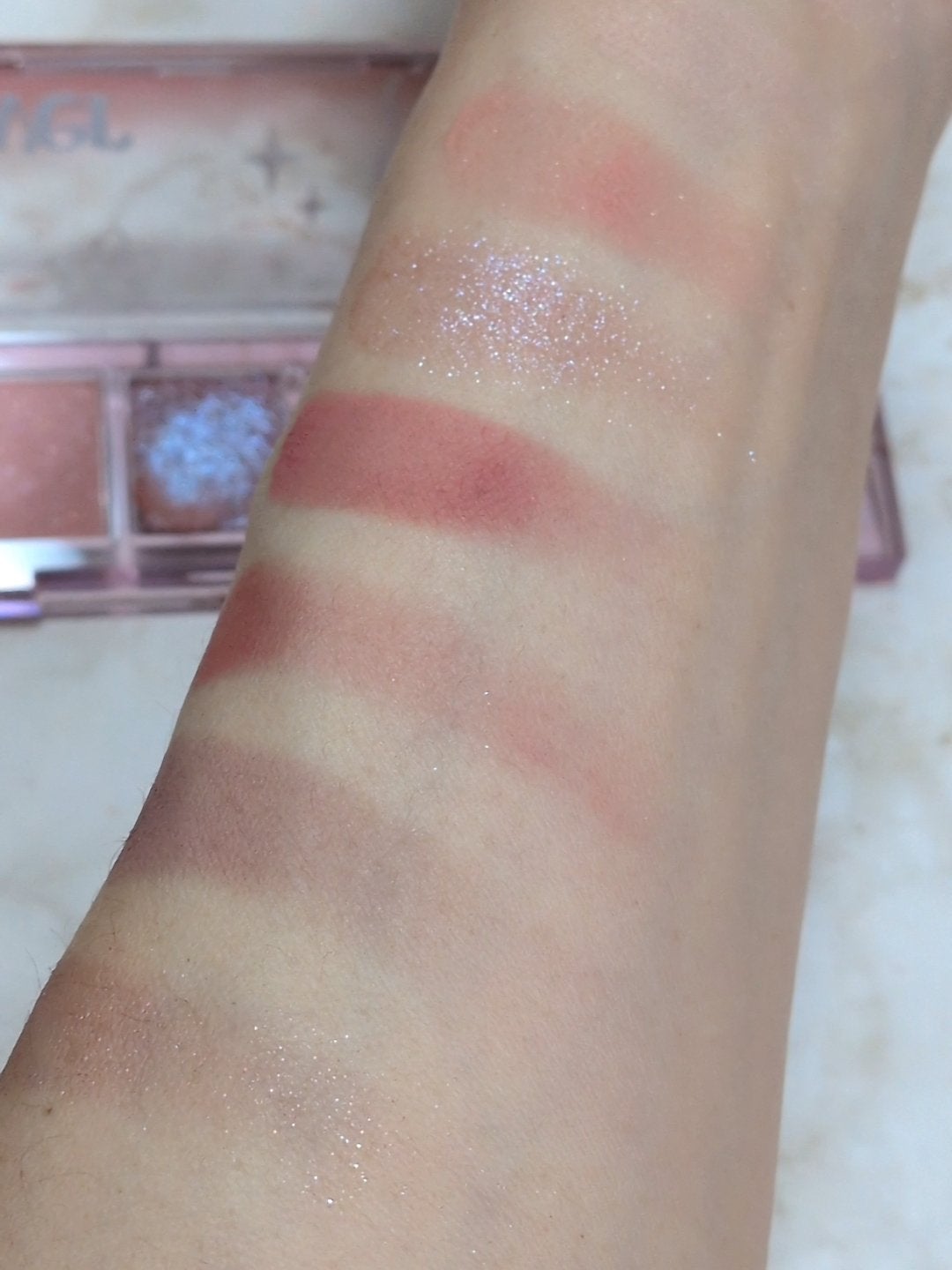 オール テイク ムード パレット(24AD)/PERIPERA/アイシャドウパレットを使ったクチコミ(4枚目)