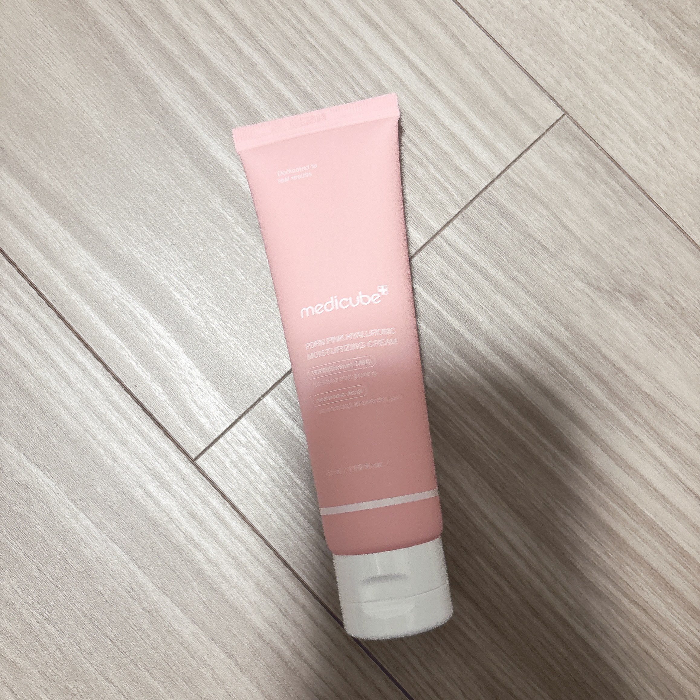 ♡MEDICUBE PDRN ピンク ヒアルロニック 水分クリーム♡

ベタつかず、ツヤ肌、保湿ケアをしてくれる！

弾力ケアもしてくれて、ニキビ跡とかにも👍🏻👍🏻


#MEDICUBE #PDRN #韓国スキンケア #Qoo10