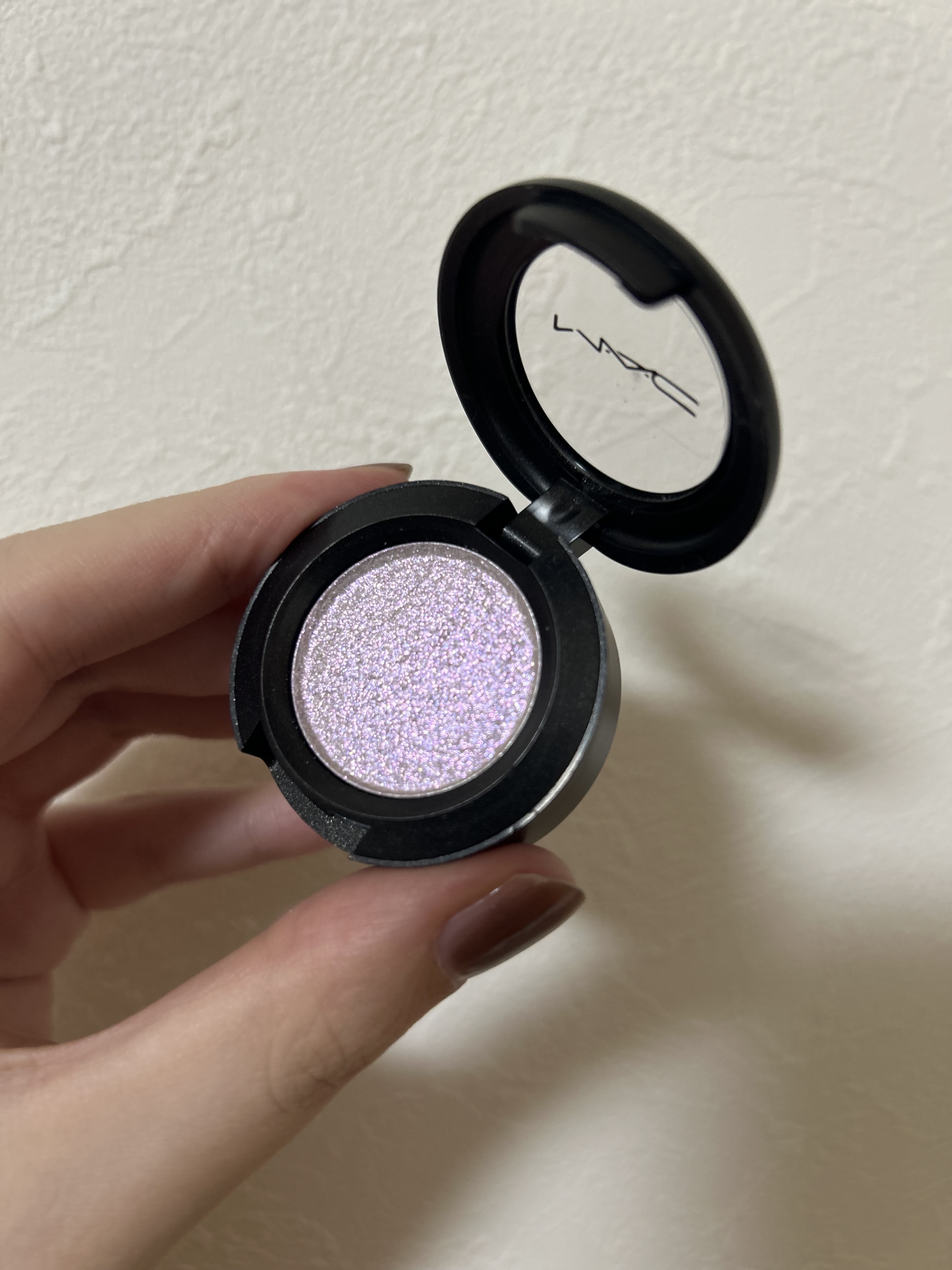 ダズルシャドウ シャイン デライト/M・A・C/単色アイシャドウを使ったクチコミ（1枚目）