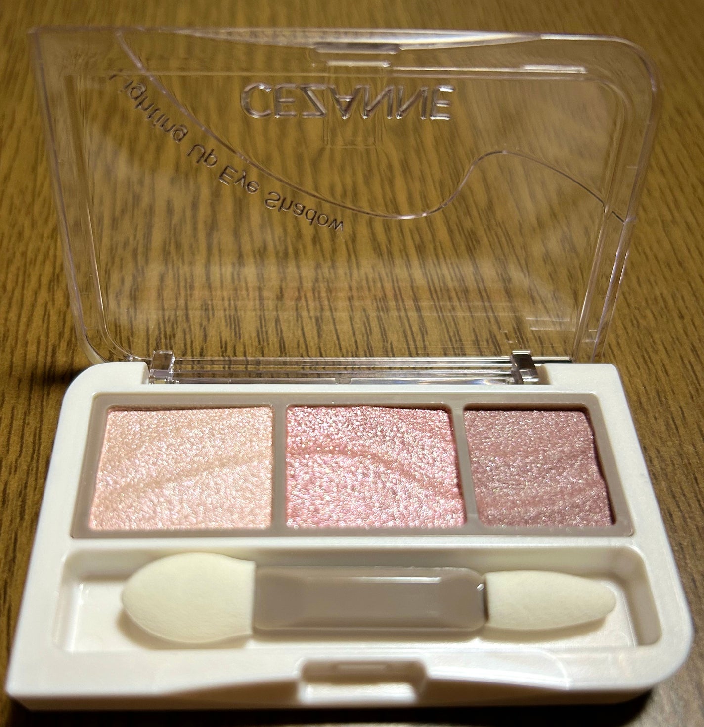 ライティングアップアイシャドウ/CEZANNE/アイシャドウを使ったクチコミ(2枚目)