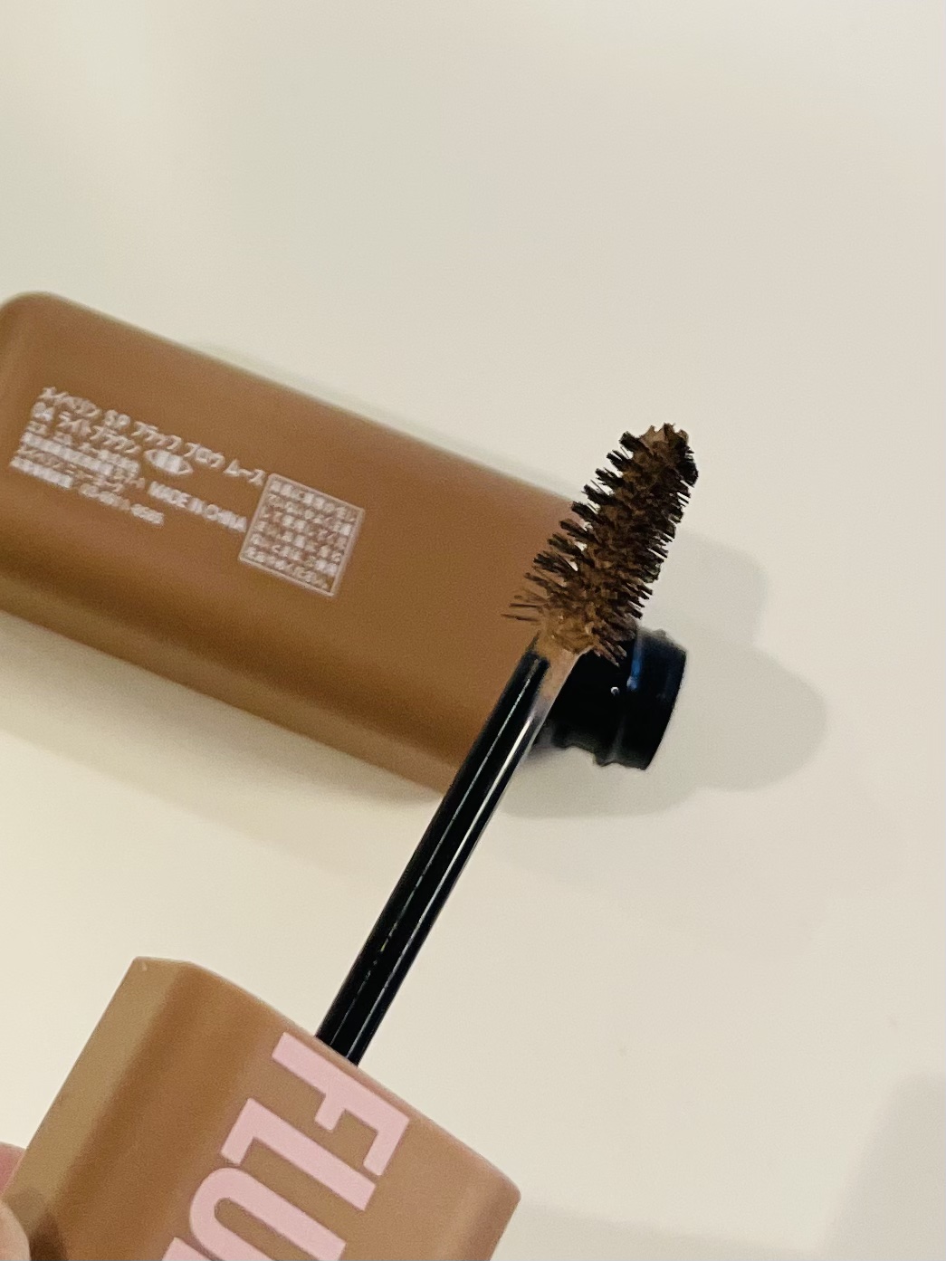 ＳＰ フラッフ ブロウ ムース/MAYBELLINE NEW YORK/眉マスカラを使ったクチコミ（2枚目）