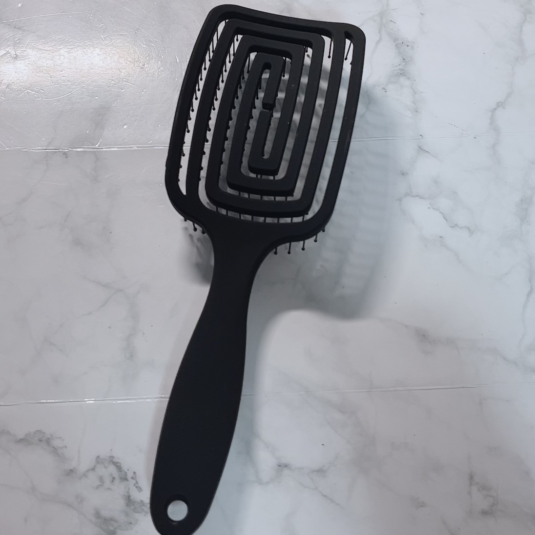 87saku ハナサク 速乾ブラシ/87saku/ヘアブラシを使ったクチコミ（3枚目）