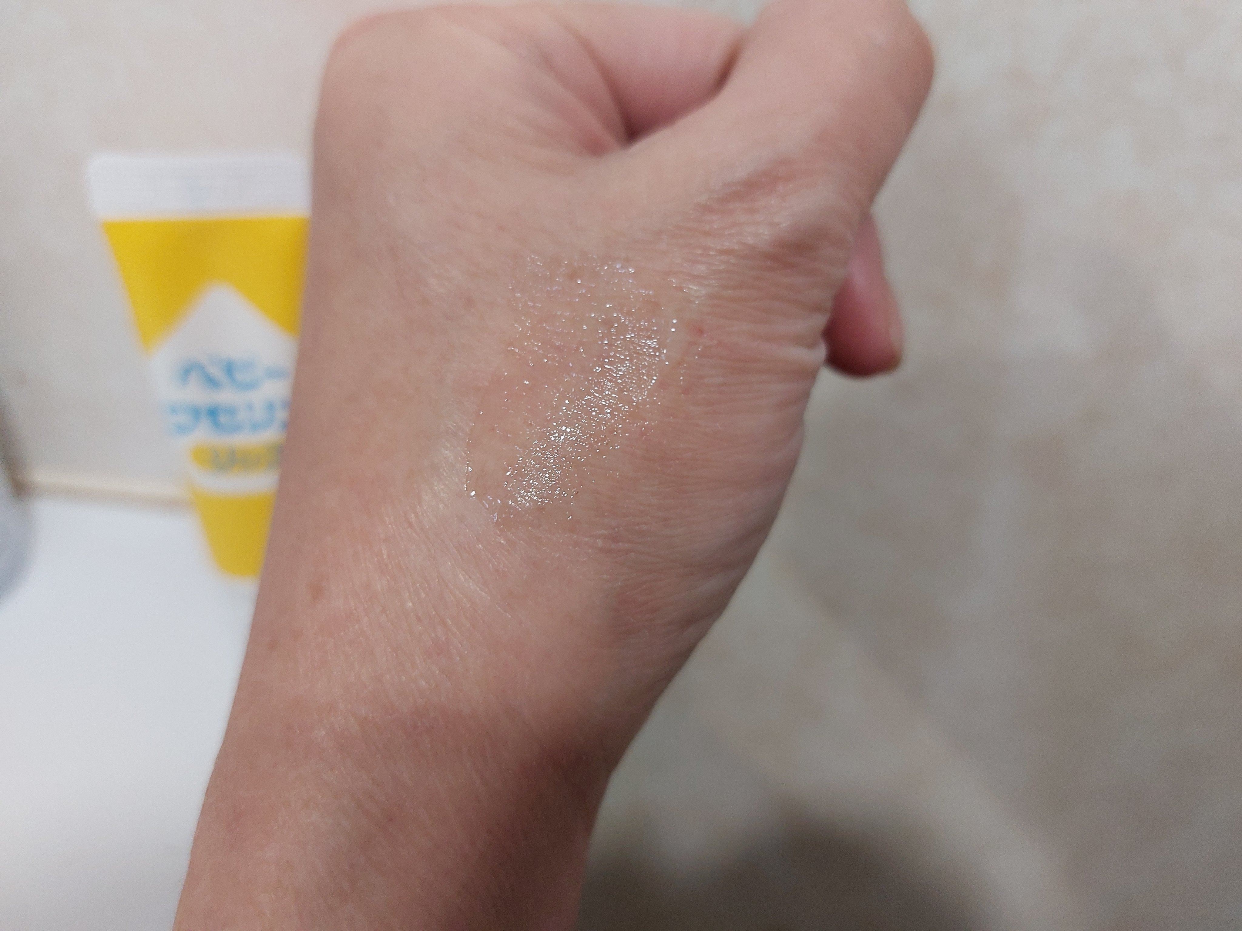 ベビーワセリンリップ/健栄製薬/リップクリームを使ったクチコミ（3枚目）