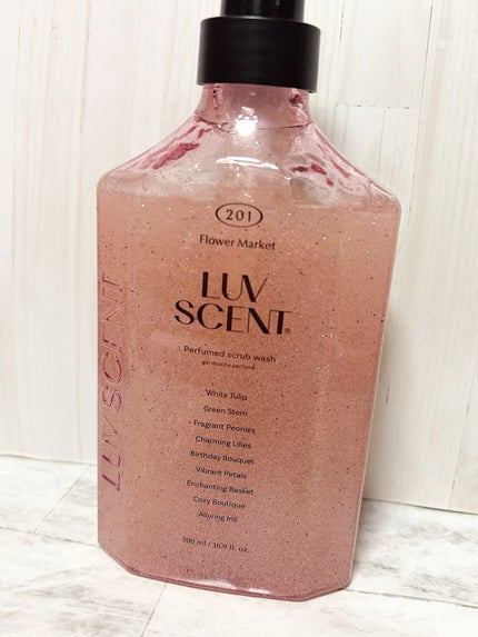 スクラブボディウォッシュ フラワーマーケット ホワイトチューリップ/LUV SCENT/ボディスクラブを使ったクチコミ(2枚目)