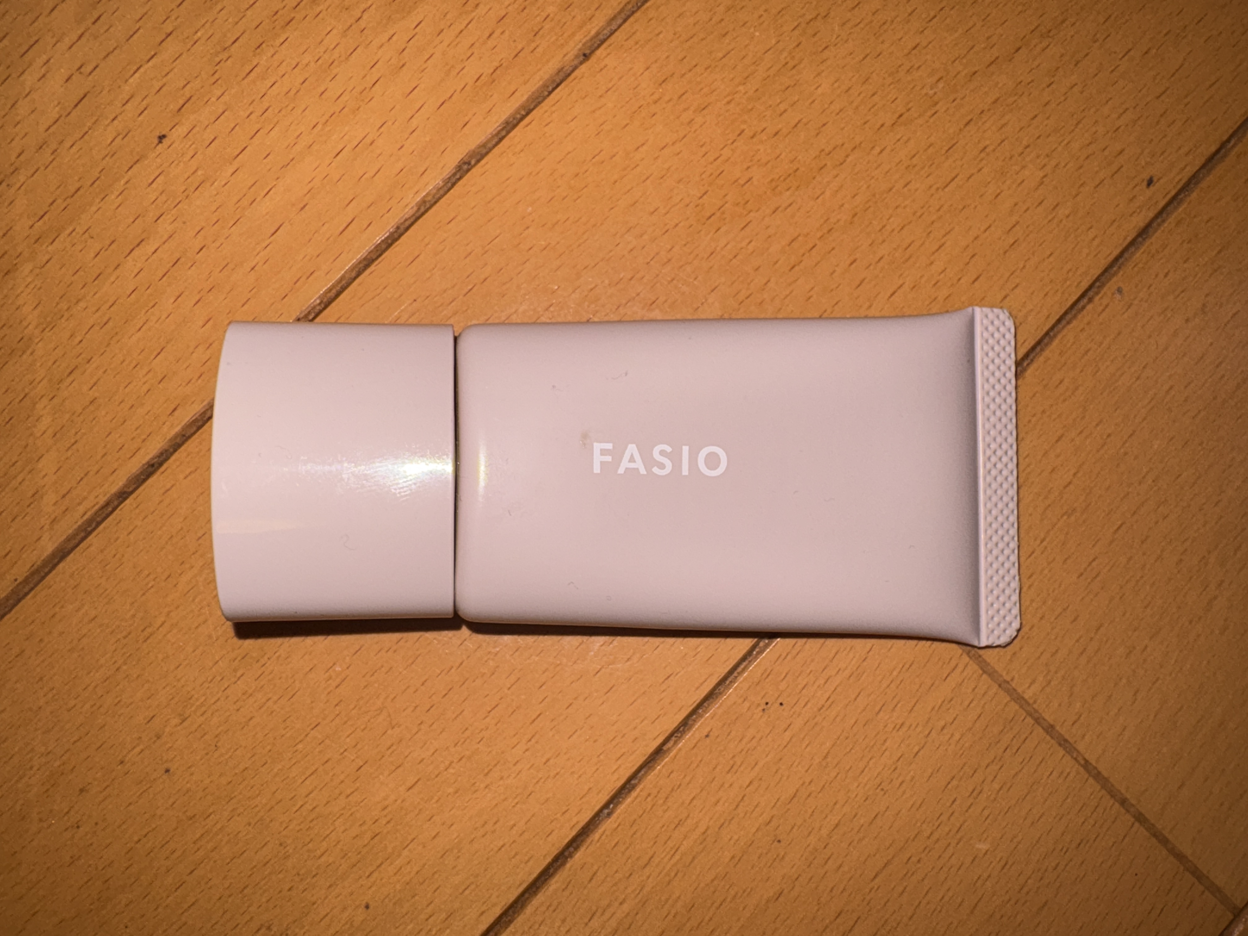 エアリーステイ BB ティント モイスト/FASIO/BBクリームを使ったクチコミ（1枚目）