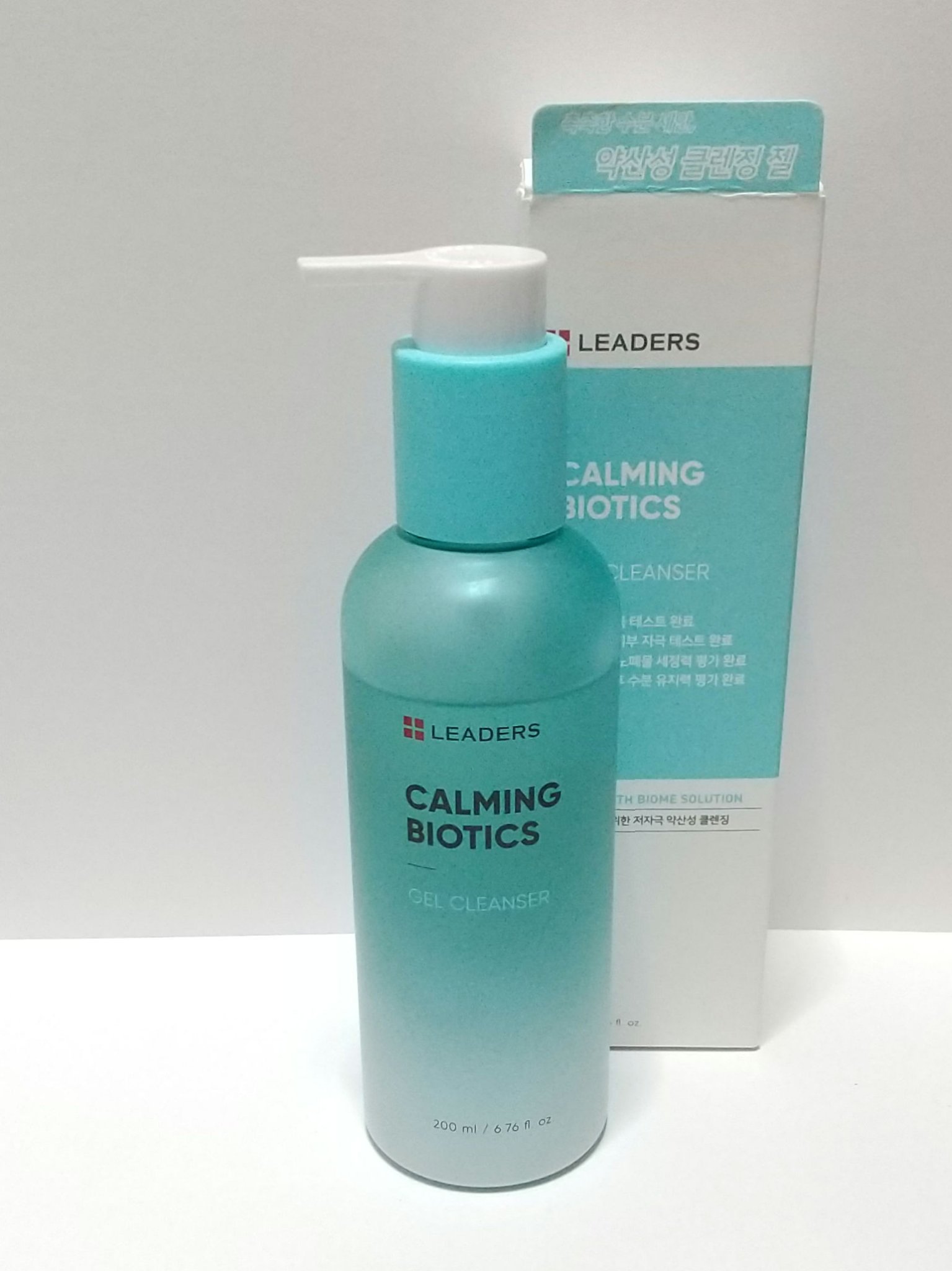 ⭐️⭐️⭐️⭐️☆
中身はとても好き💕

LEEADERS
カーミングバイオティクス
ジェルクレンザー

チューブに入ったサンプルを使ってとてもよかったので現品購入
そしたら嫌いなタイプのポンプに入ってた😂
ちょっとずつしか出ません
何