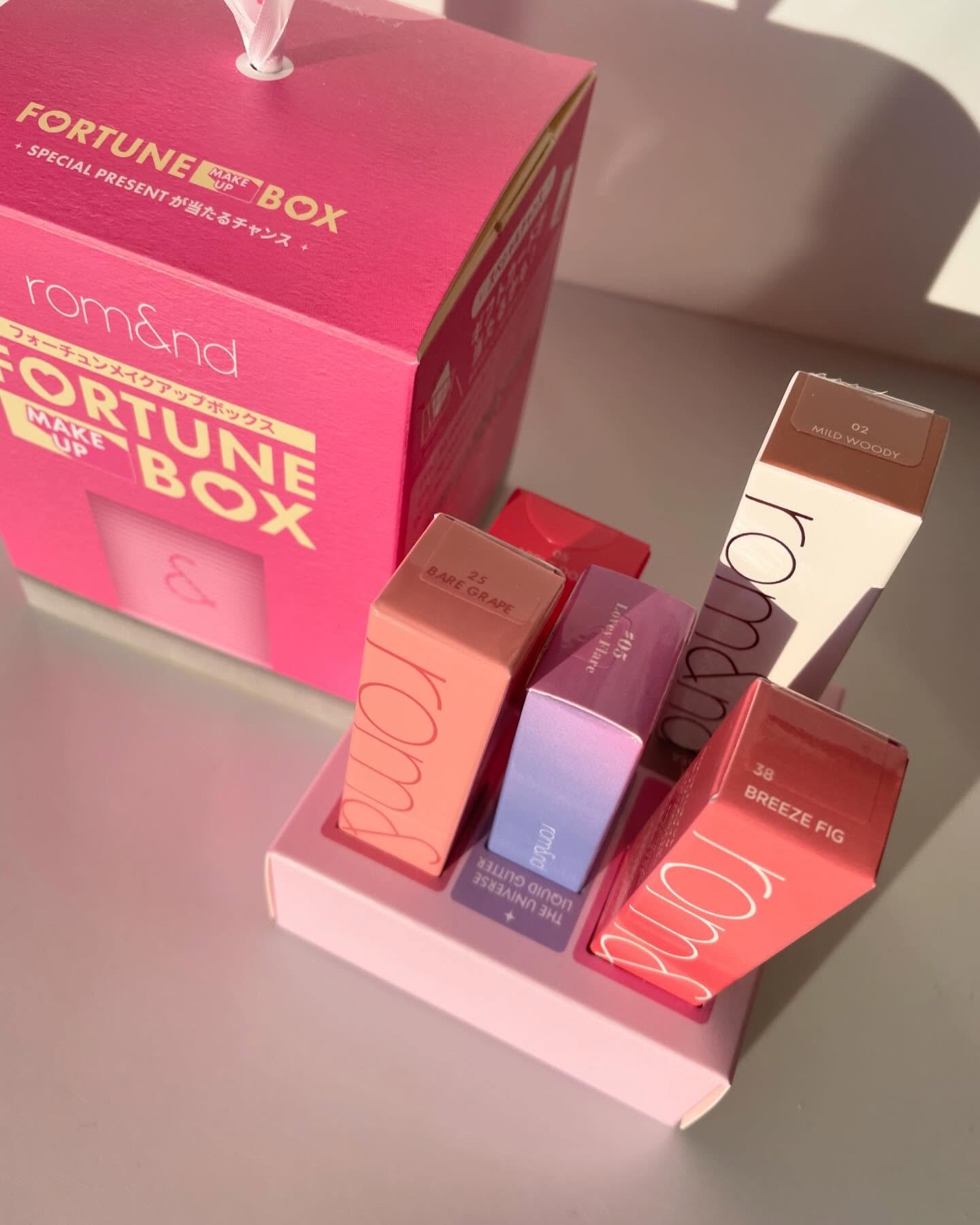 ジューシーラスティングティント/rom&nd/リップティントを使ったクチコミ（3枚目）