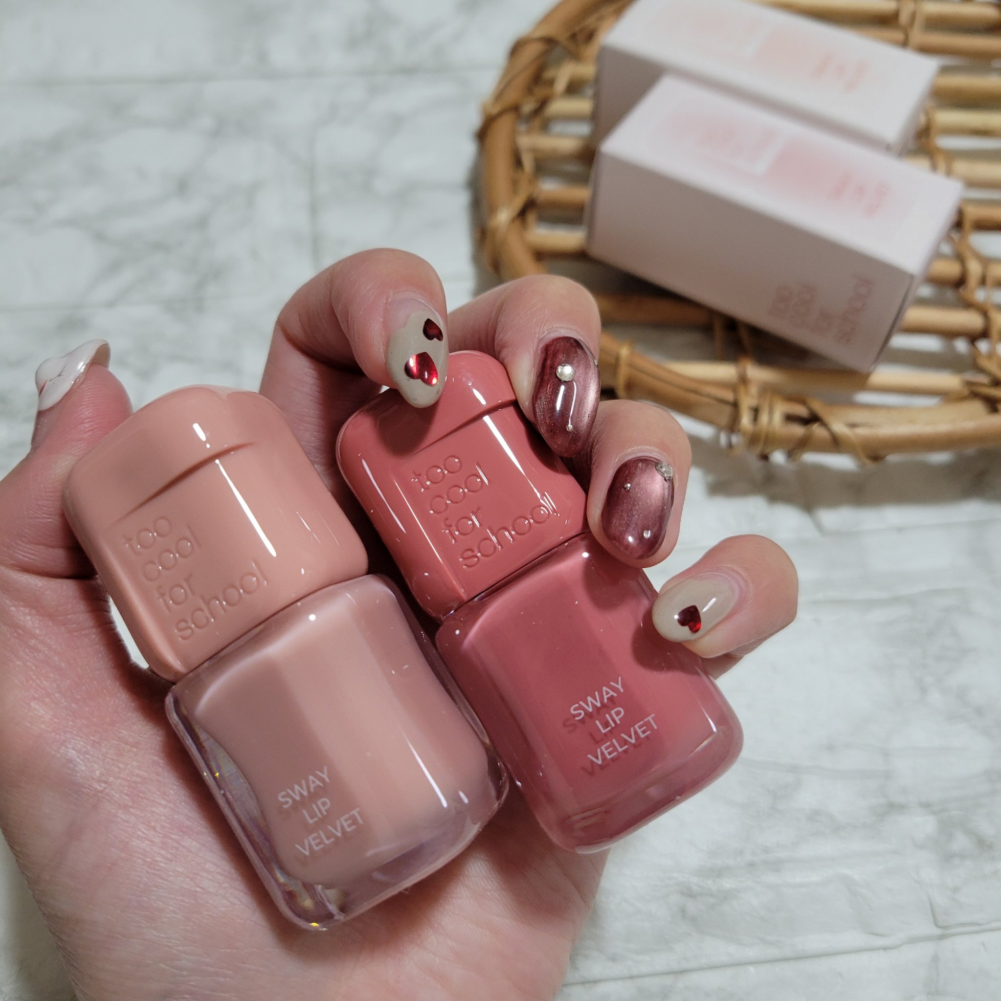 スウェイリップベルベット/too cool for school/リップティントを使ったクチコミ（1枚目）