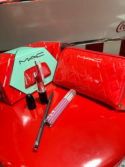 トレンディング トゥモロー リップトリオ/M・A・C/メイクアップキットを使ったクチコミ(1枚目)