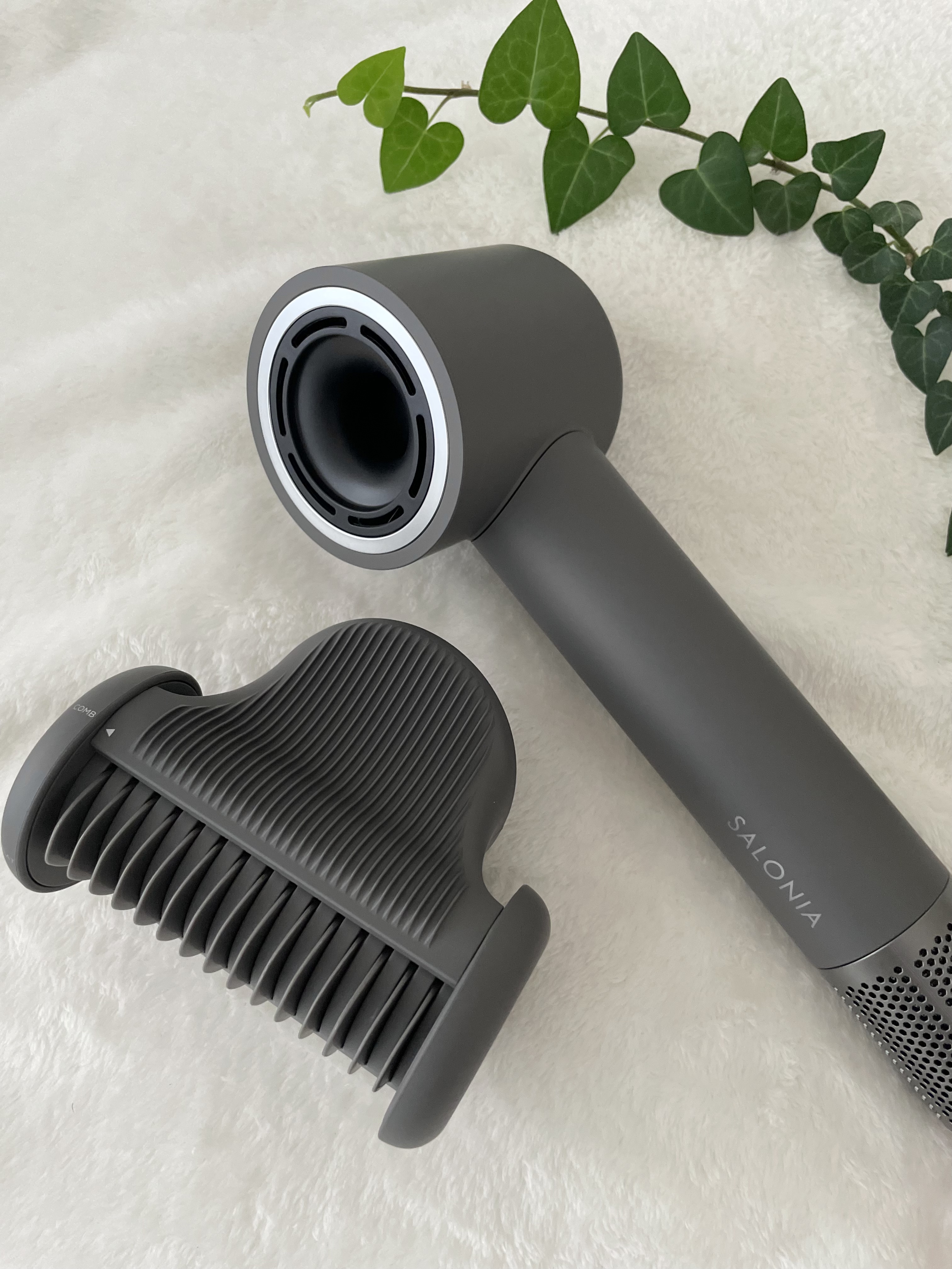 スムースシャインドライヤー/SALONIA/ドライヤーを使ったクチコミ（3枚目）