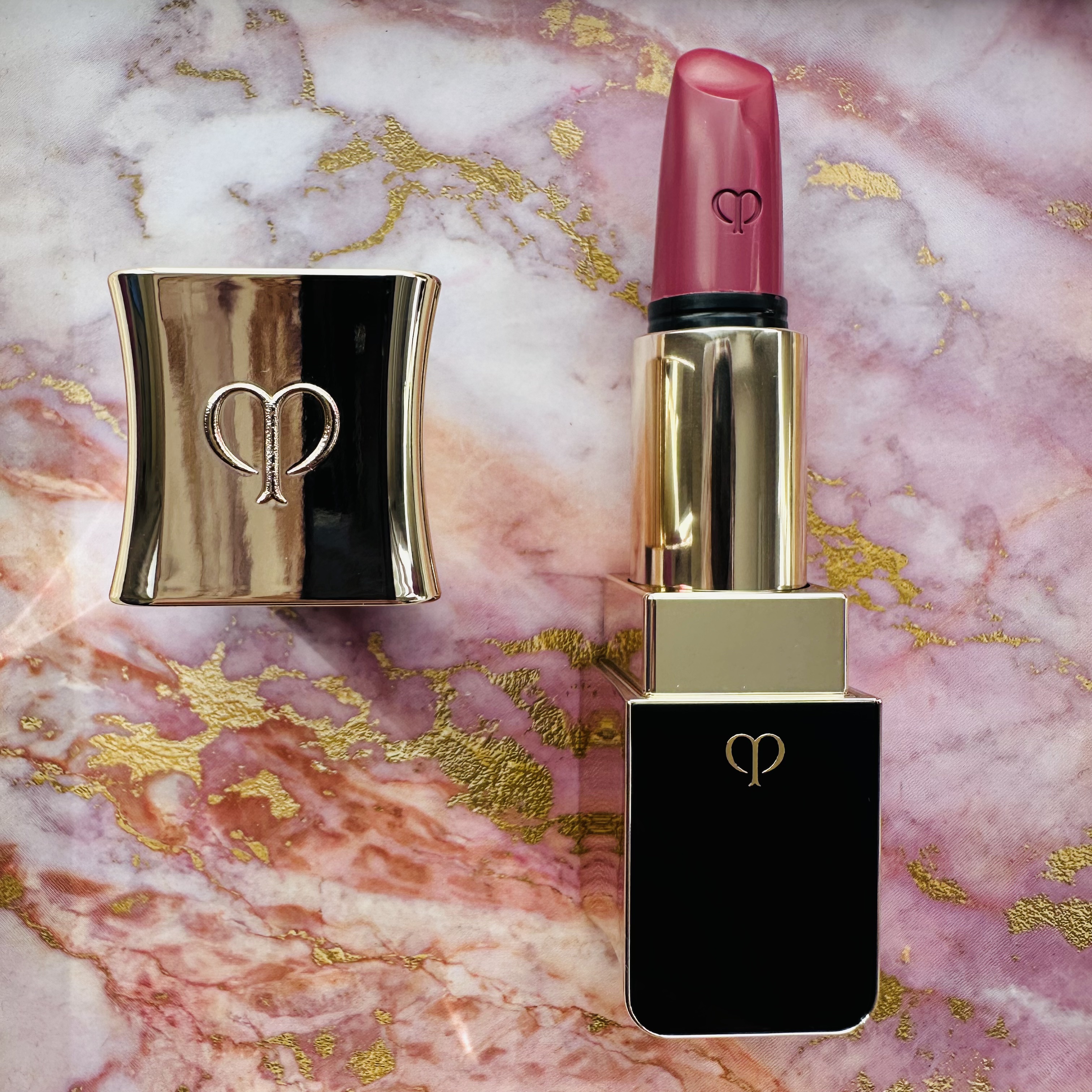 ルージュアレーブル/クレ・ド・ポー ボーテ/口紅を使ったクチコミ（1枚目）