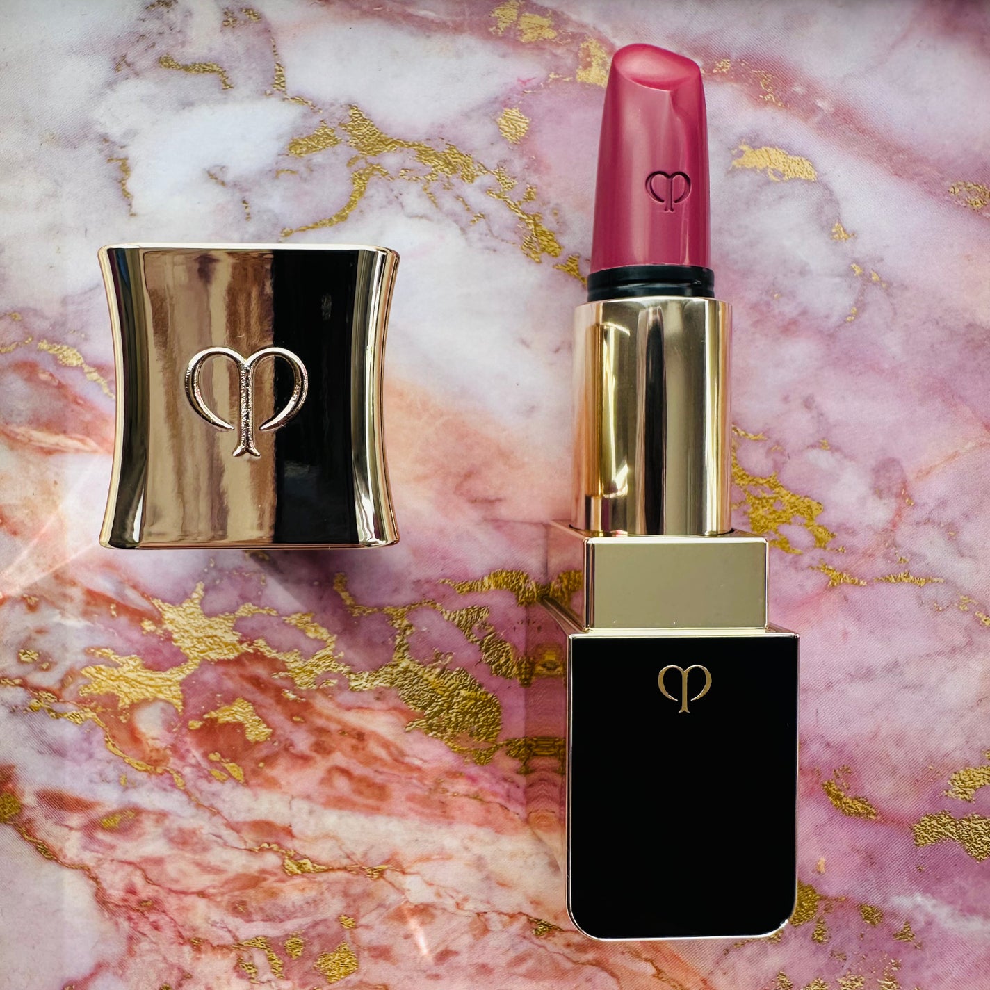 ルージュアレーブル/クレ・ド・ポー ボーテ/口紅を使ったクチコミ(1枚目)