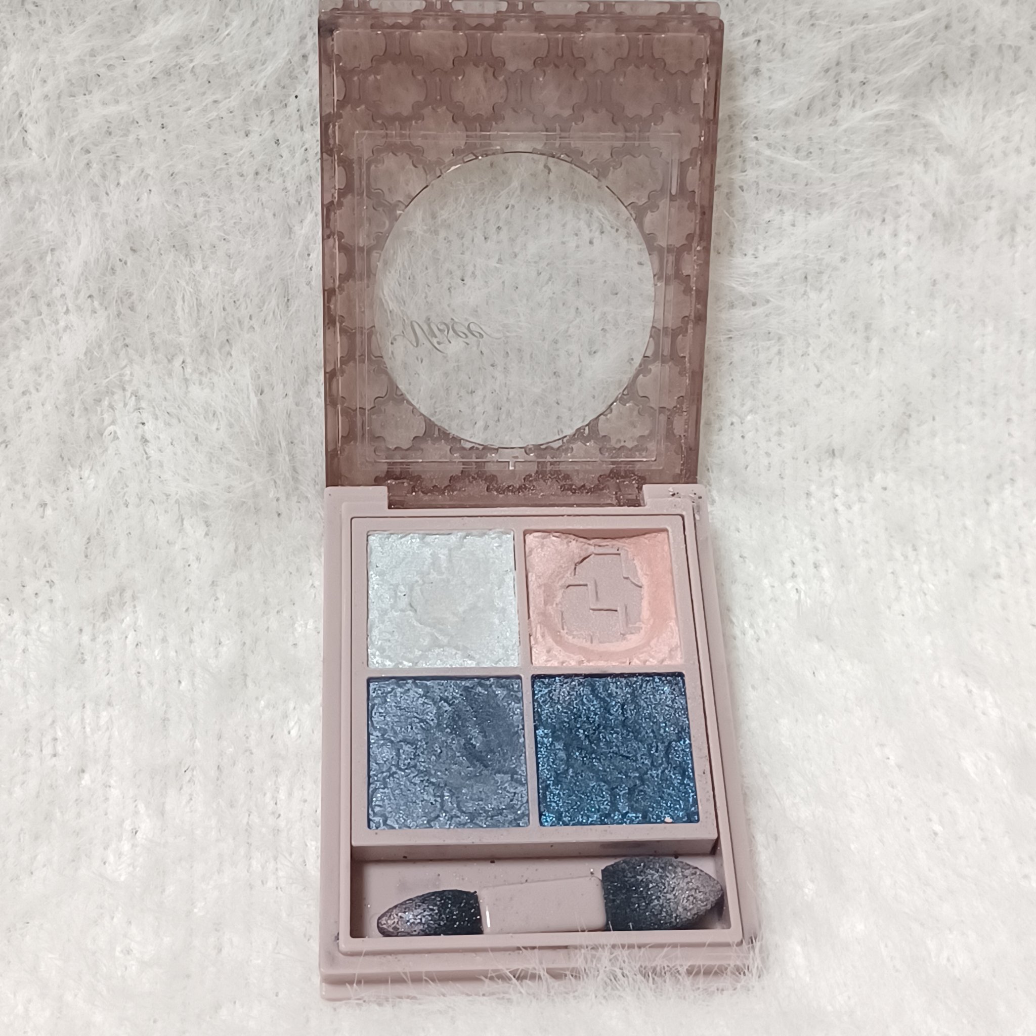 グロッシーリッチ アイズ N/Visée/アイシャドウパレットを使ったクチコミ（1枚目）