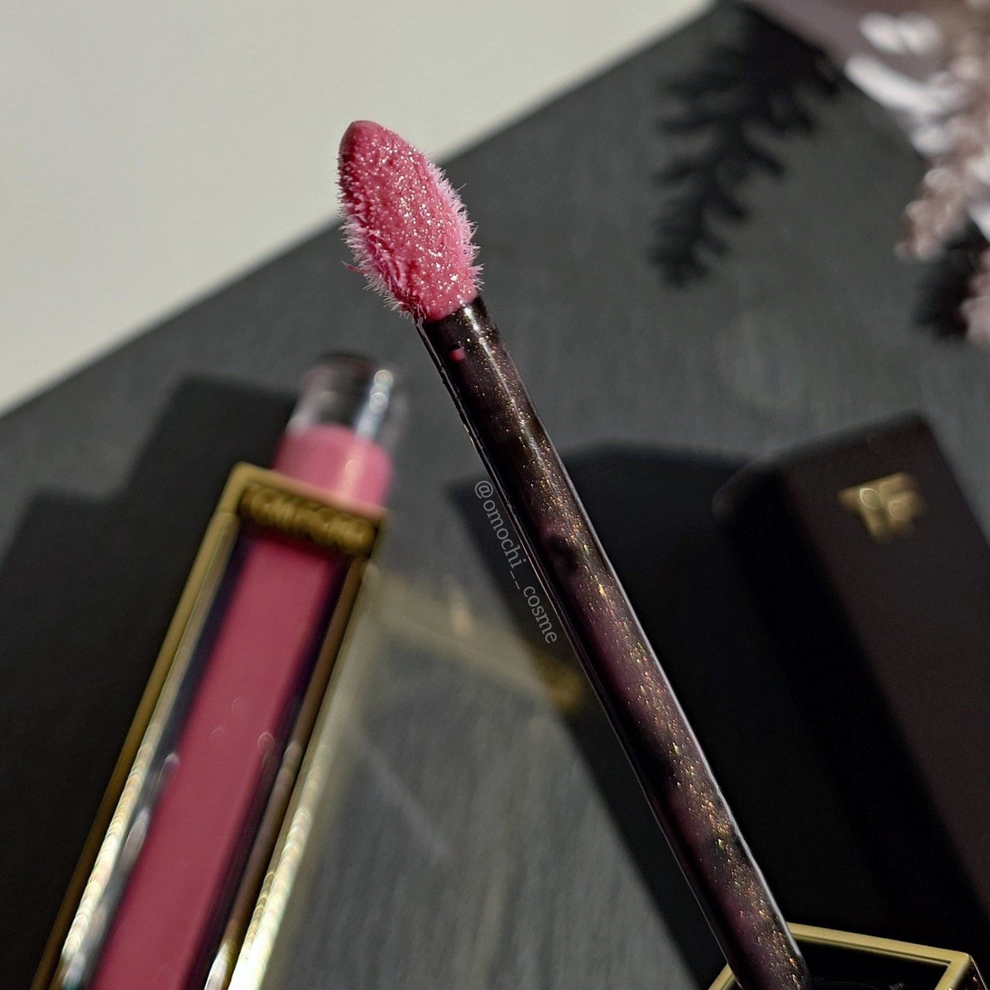 グロス リュクス/TOM FORD BEAUTY/リップグロスを使ったクチコミ(4枚目)