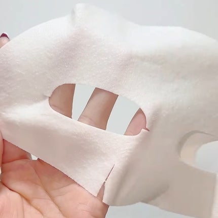 celimax ポアブライトニングシミケアクリームラッピングパックのクチコミ「上下が分かれてて下→上の順番に乗せてく✨
上下分かれてるからなのか乗せやすくて
肌への密着感.....」(2枚目)