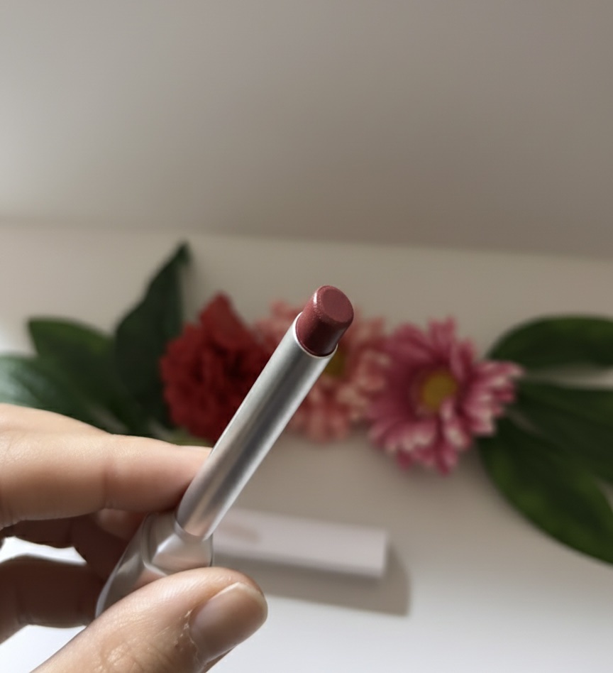 キス リップアロー グロウ/KiSS/口紅を使ったクチコミ（2枚目）