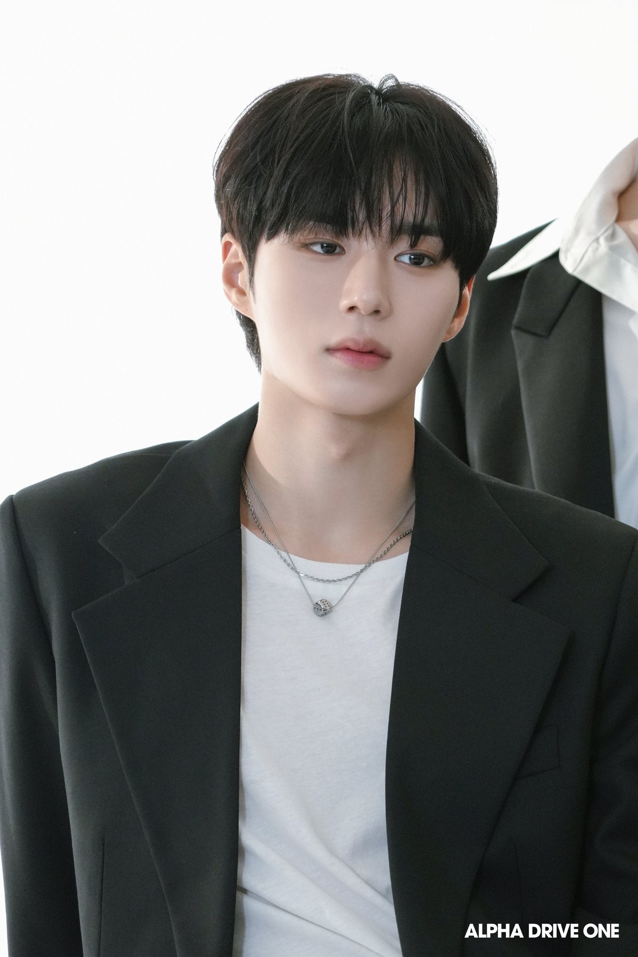 ALPHA DRIVE ONE on LIPS 「ALPHADRIVEONE(알파드라이브원)OfficialP..」(4枚目)