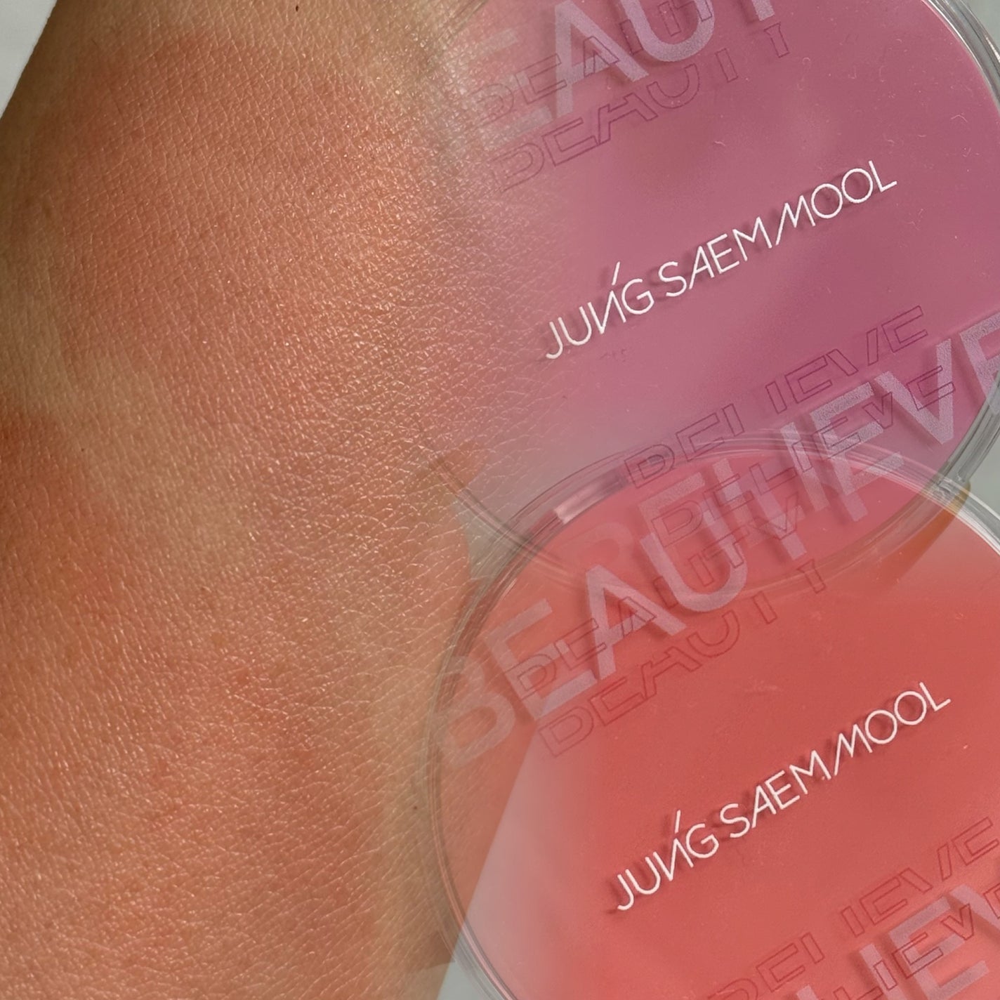 エッセンシャル スキン ヌーダー クッション/JUNG SAEM MOOL/クッションファンデーションを使ったクチコミ(4枚目)