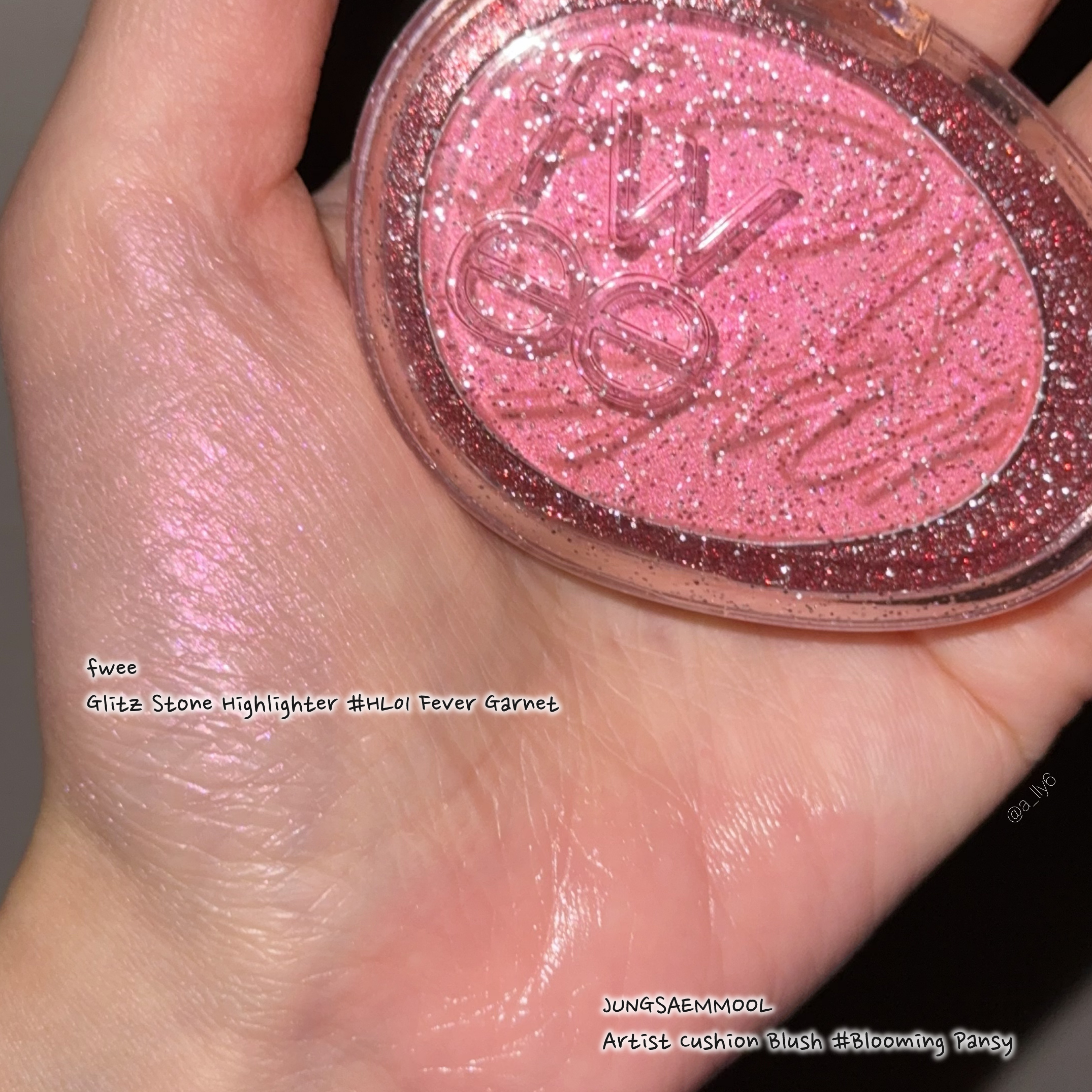 フィー グリッツストーンハイライター/fwee/パウダーハイライトを使ったクチコミ（1枚目）