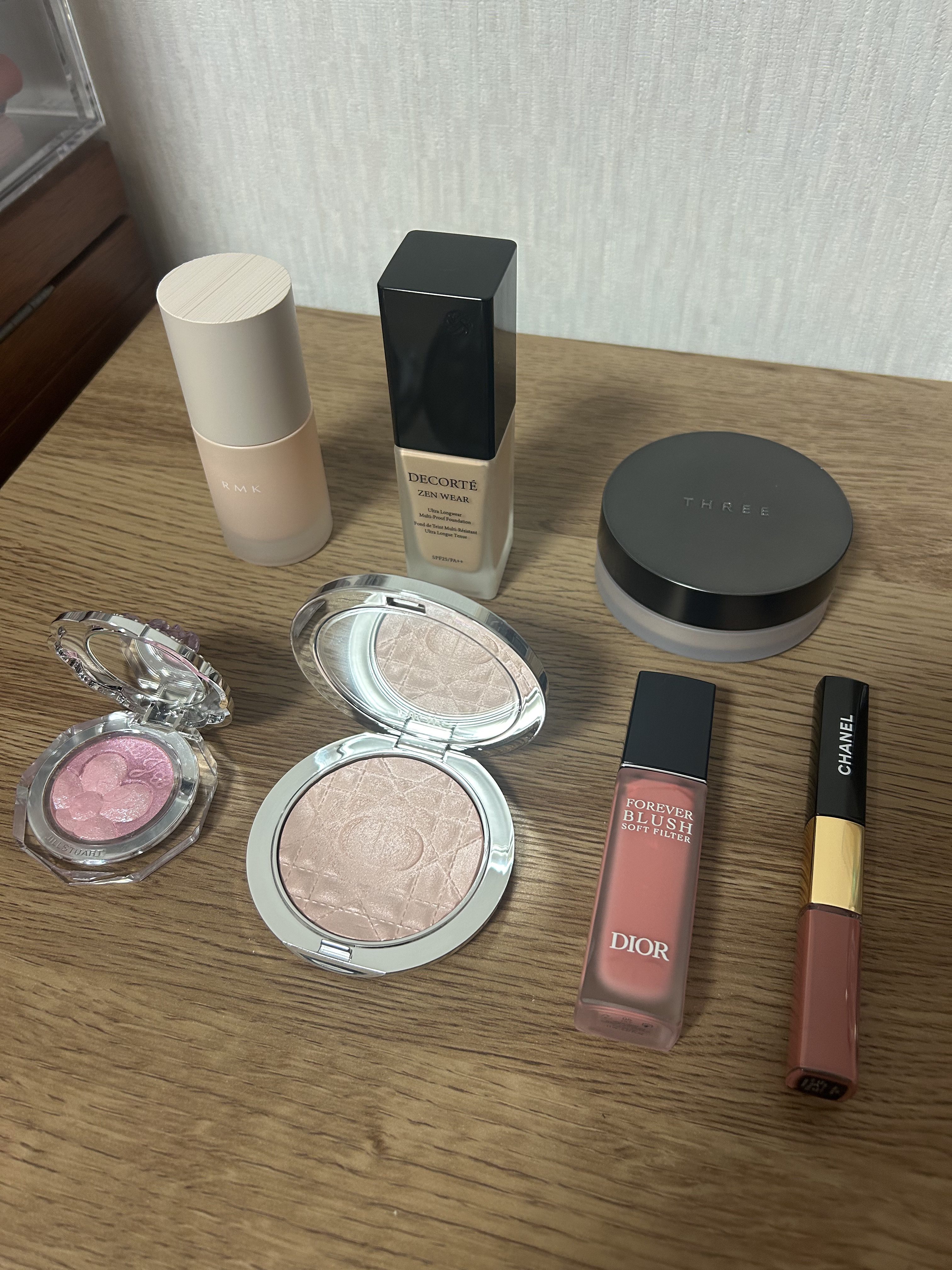 ディオールスキン フォーエヴァー グロウ ルミナイザー/Dior/ハイライトを使ったクチコミ（2枚目）