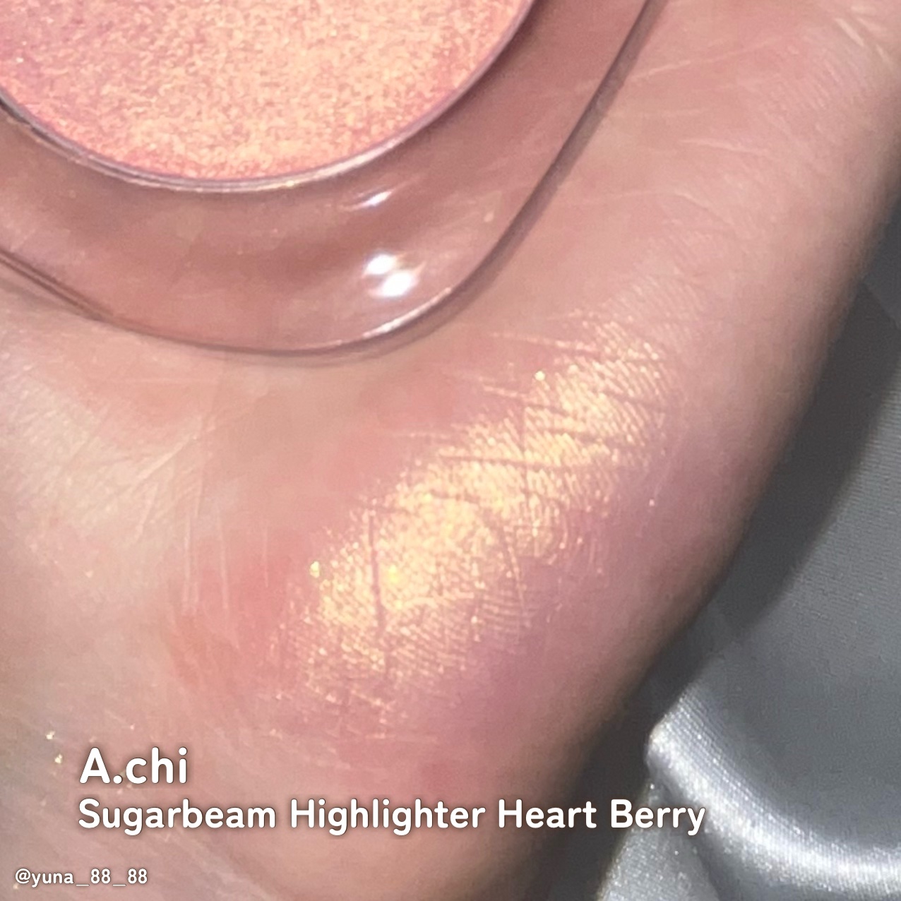 スパークルグリッツ/A.chi/グリッターを使ったクチコミ（3枚目）