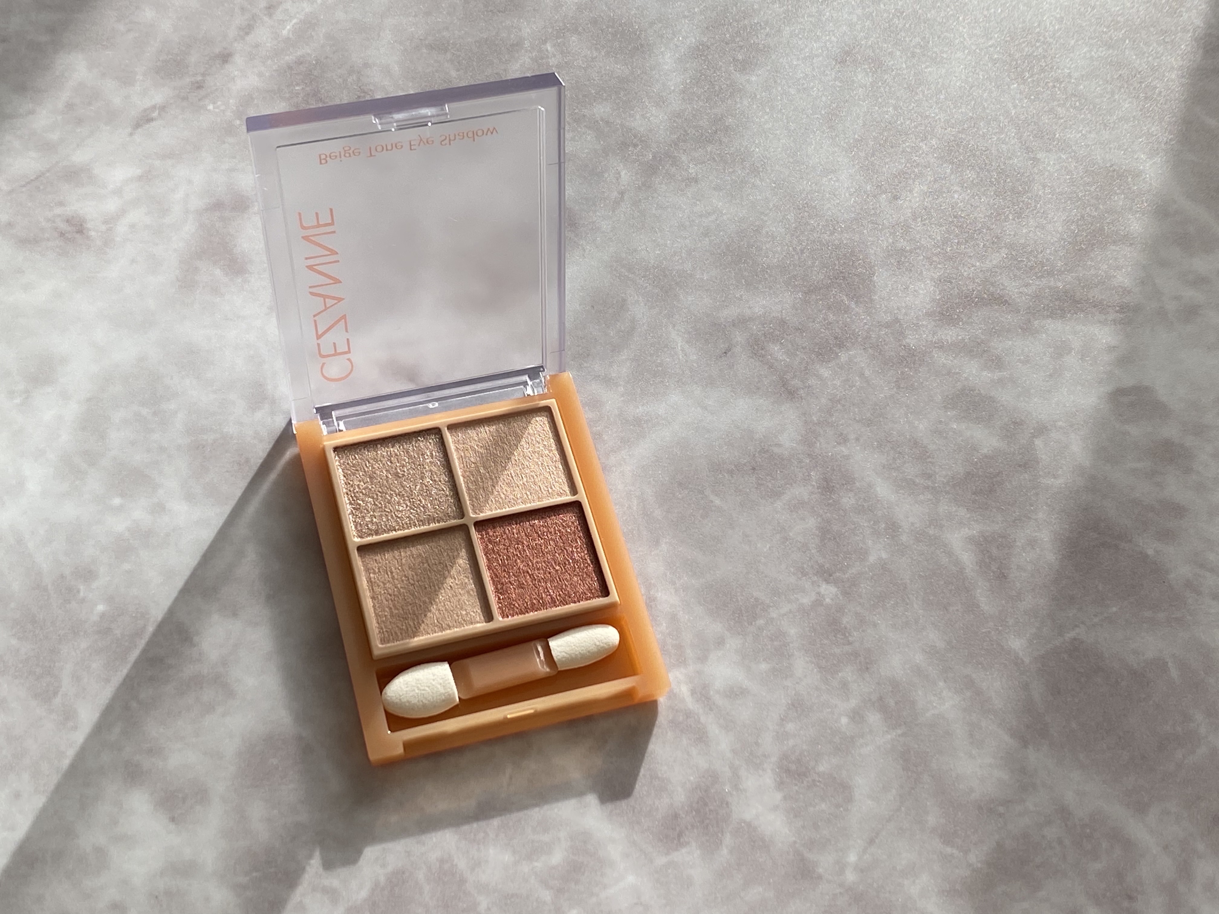 ベージュトーンアイシャドウ/CEZANNE/アイシャドウパレットを使ったクチコミ（3枚目）