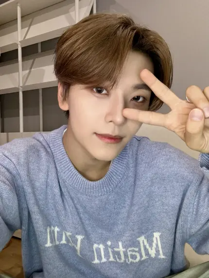 ALPHA DRIVE ONE on LIPS 「yo!안녕하세요알파드라이브원씬롱입니다여러분!프로필사진어땠..」(2枚目)