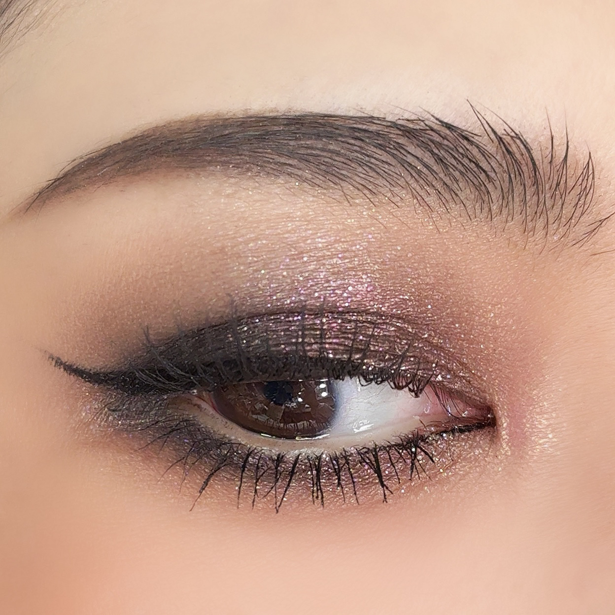 Gilded Nirvana: Mega Eye Shadow Palette/PAT McGRATH LABS/アイシャドウパレットを使ったクチコミ（3枚目）