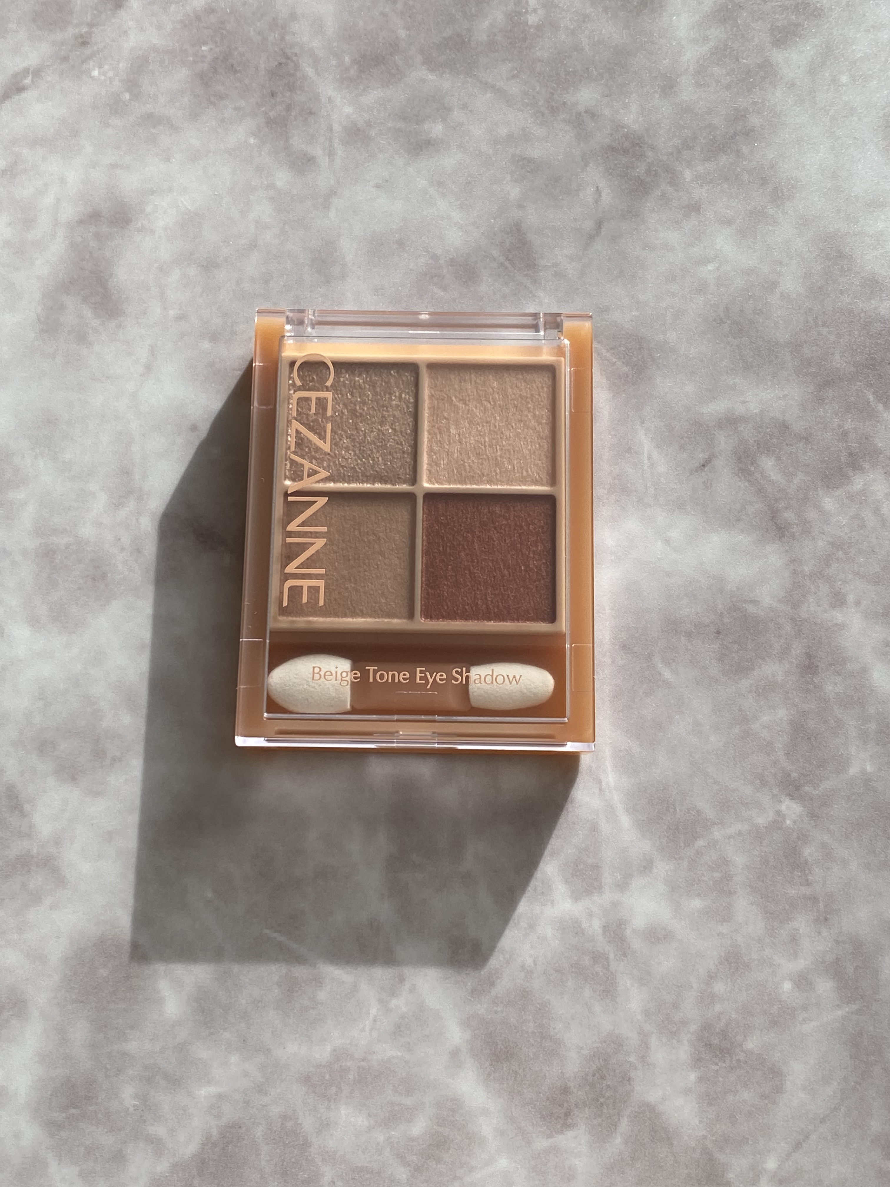 ベージュトーンアイシャドウ/CEZANNE/アイシャドウパレットを使ったクチコミ（2枚目）