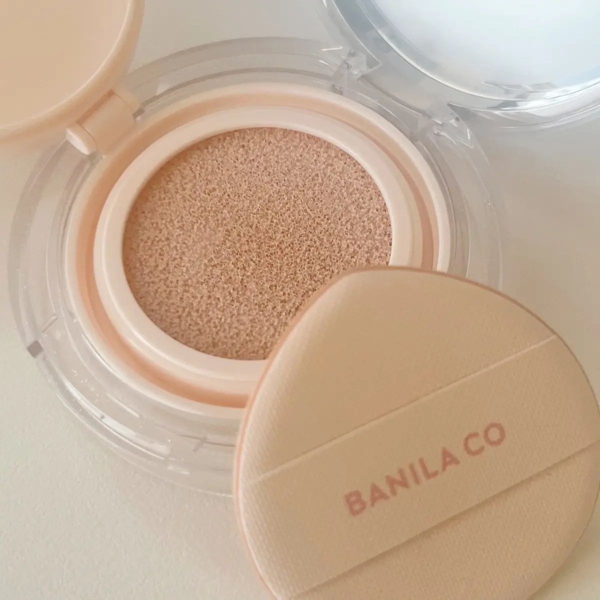 BANILA CO デューブーストクッションハイライターのクチコミ「いまさらメガ割購入品紹介😛

Qoo10 Live Studioで一目惚れしたバニラコのクッシ.....」（2枚目）