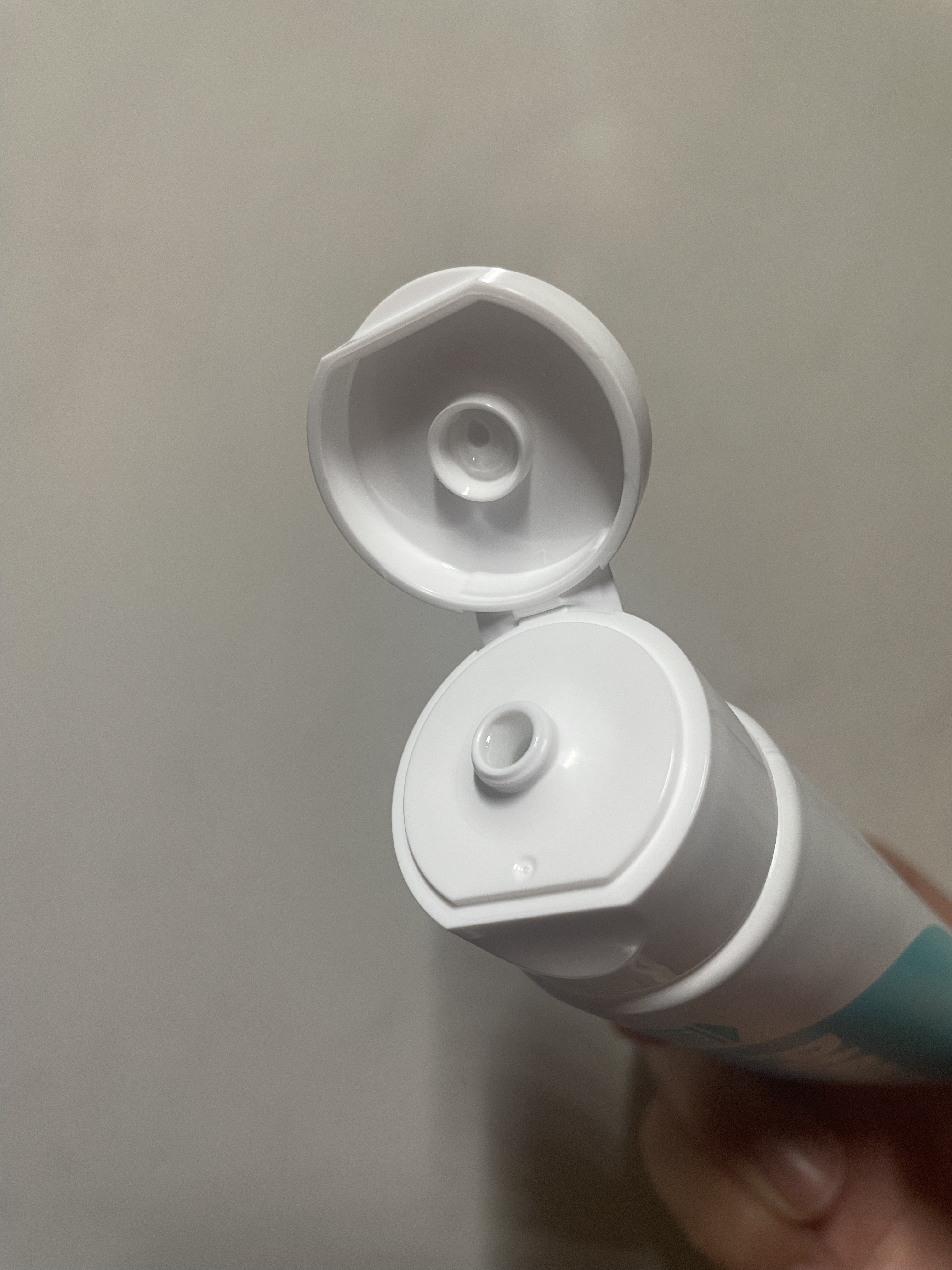 インプラント歯磨きジェル/パルテノン/歯磨き粉を使ったクチコミ（2枚目）