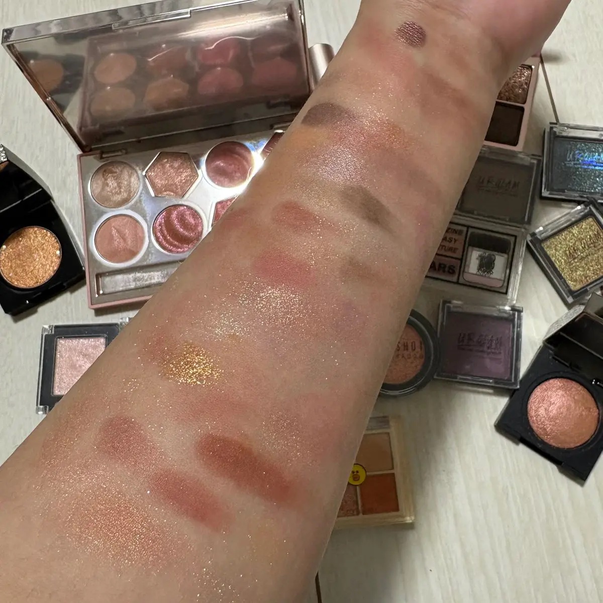 プログロスアイパレット/VT/アイシャドウパレットを使ったクチコミ（2枚目）