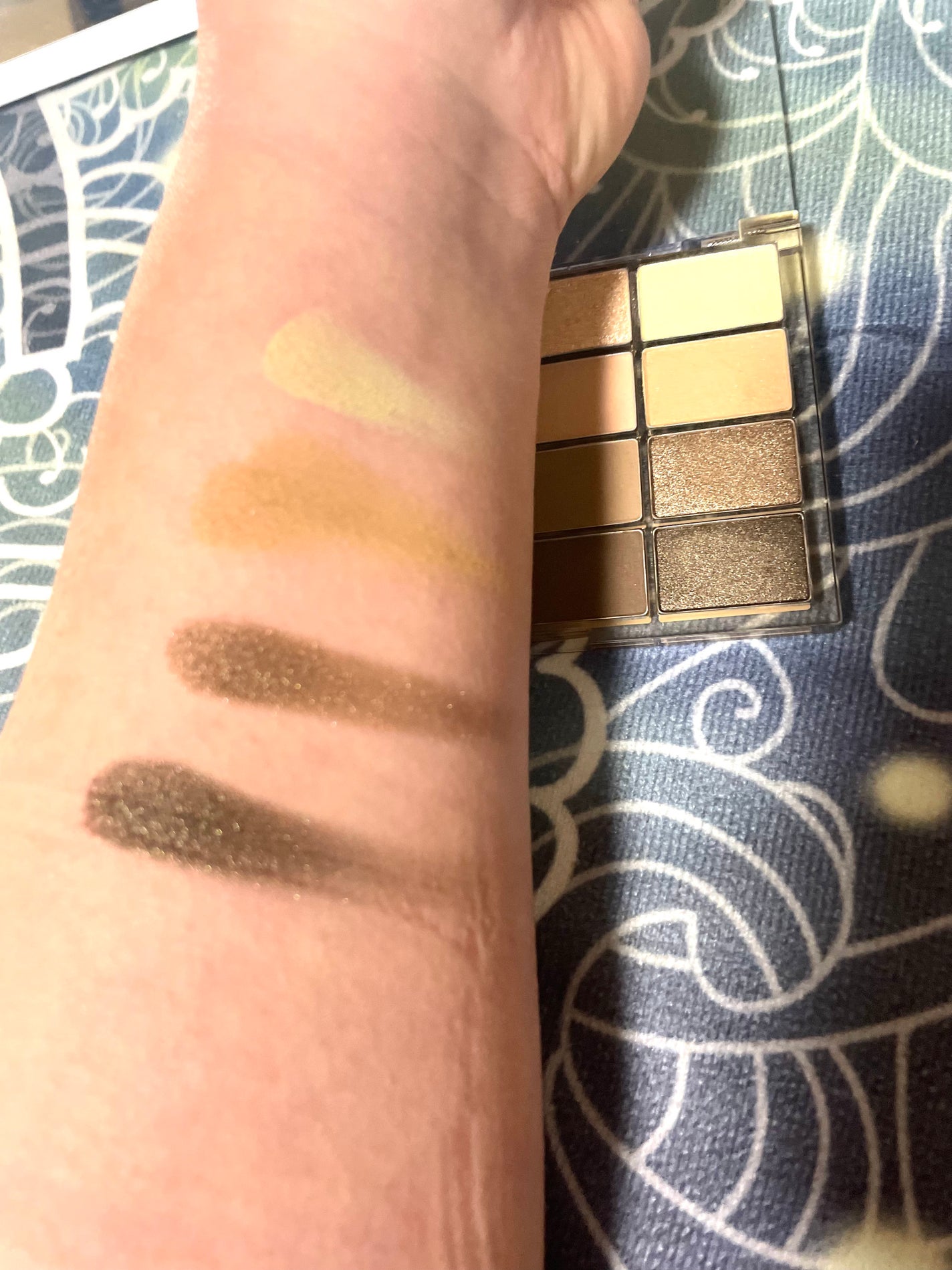 ソフトブラーリングアイパレット/wakemake/アイシャドウパレットを使ったクチコミ(2枚目)