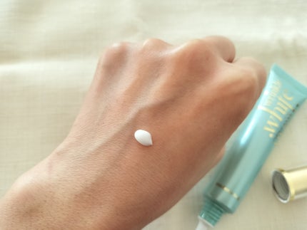 薬用リンクルホワイトクリーム 27g/madama・hada(真珠肌)/フェイスクリームを使ったクチコミ(3枚目)