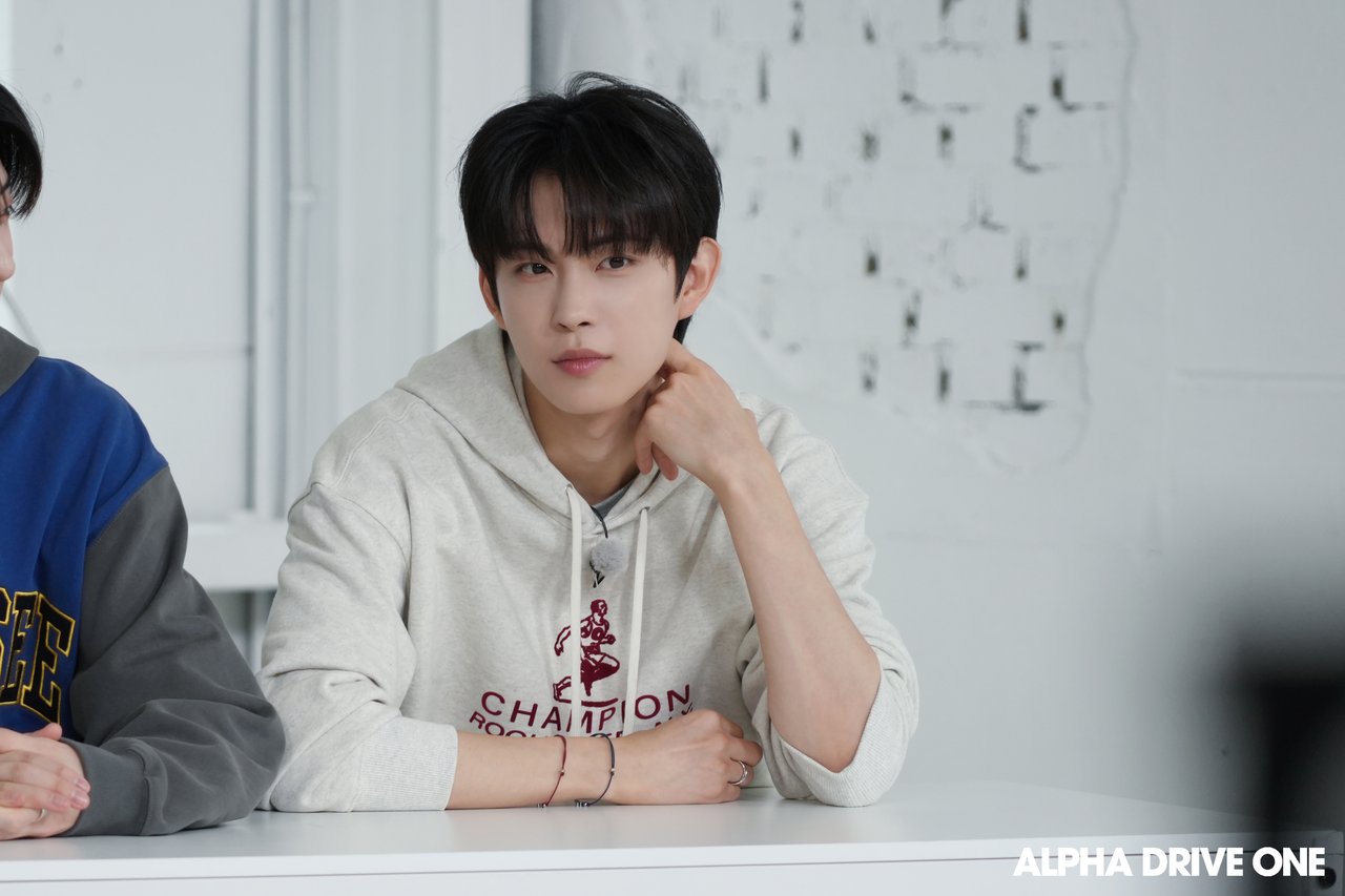 'ONE DREAM FOREVER' EP.1-2 Behind Photo

part2

#archive