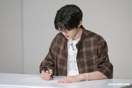 ALPHA DRIVE ONE on LIPS 「IntroducingALPHADRIVEONE’sSigna..」(9枚目)