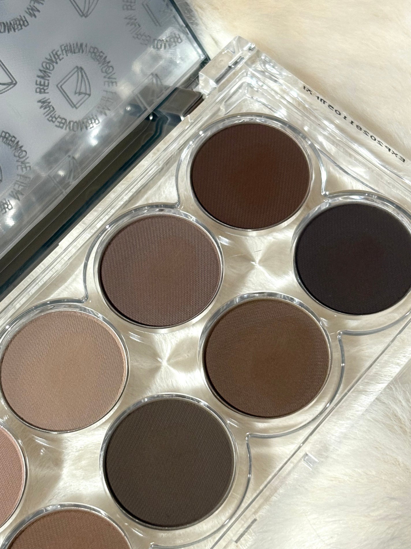 ライト オン アイズ シャドウ パレット/Lummir/アイシャドウパレットを使ったクチコミ(3枚目)