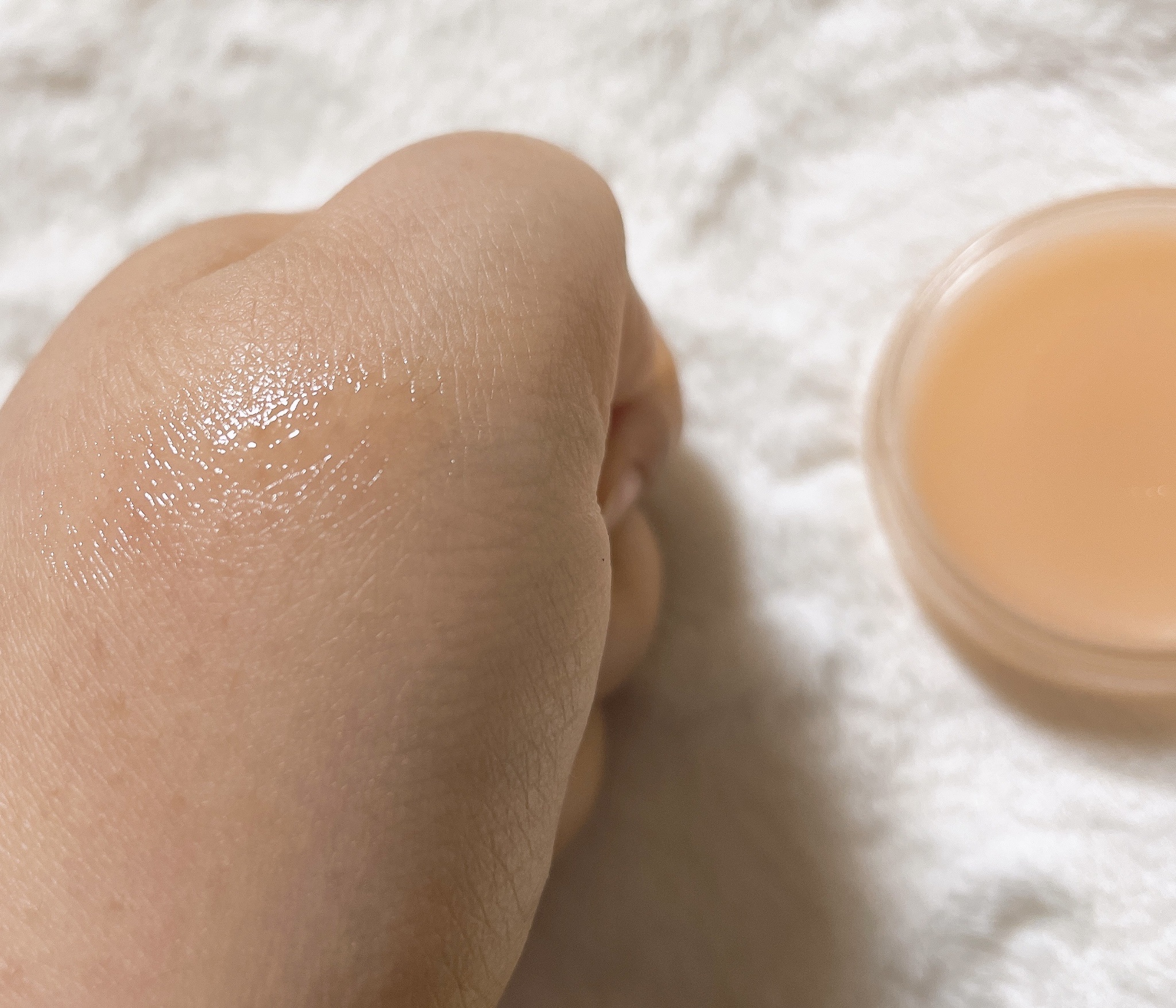 モイストリップバーム/XOUL/リップバームを使ったクチコミ（3枚目）