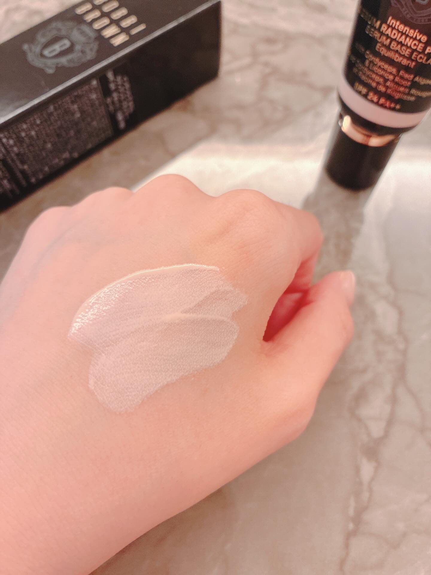 インテンシブ セラム ラディアンス プライマー/BOBBI BROWN/化粧下地を使ったクチコミ（2枚目）