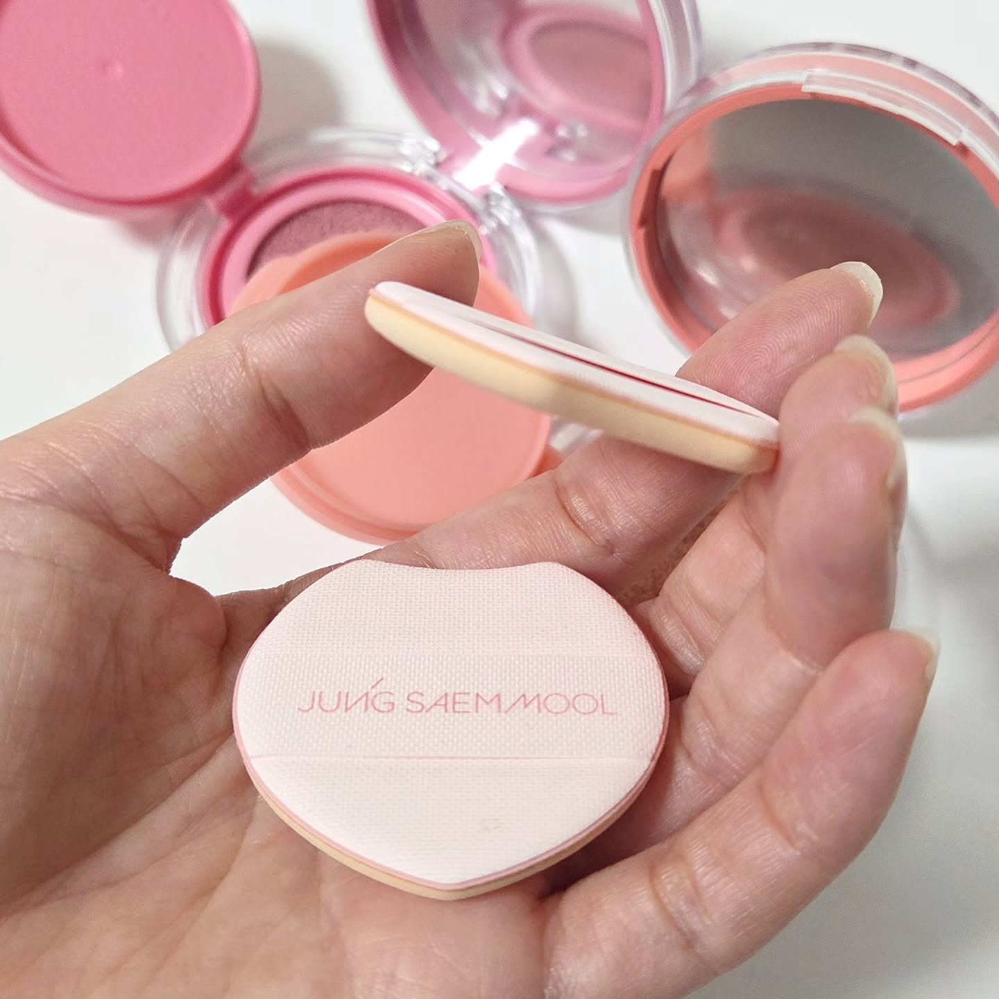 アーティストクッションブラッシュ/JUNG SAEM MOOL/リキッドチークを使ったクチコミ（3枚目）