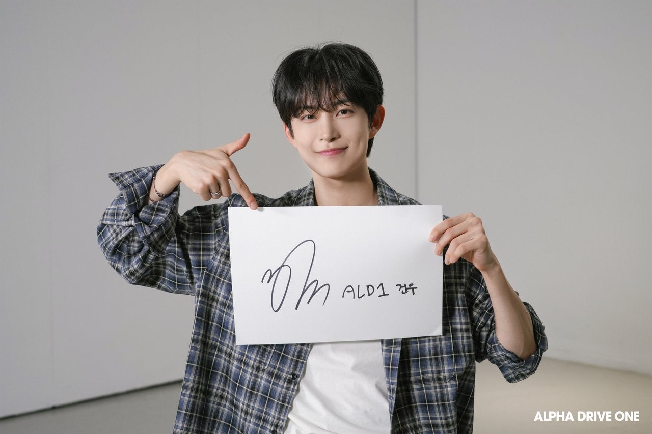 ALPHA DRIVE ONE on LIPS 「IntroducingALPHADRIVEONE’sSigna..」(5枚目)