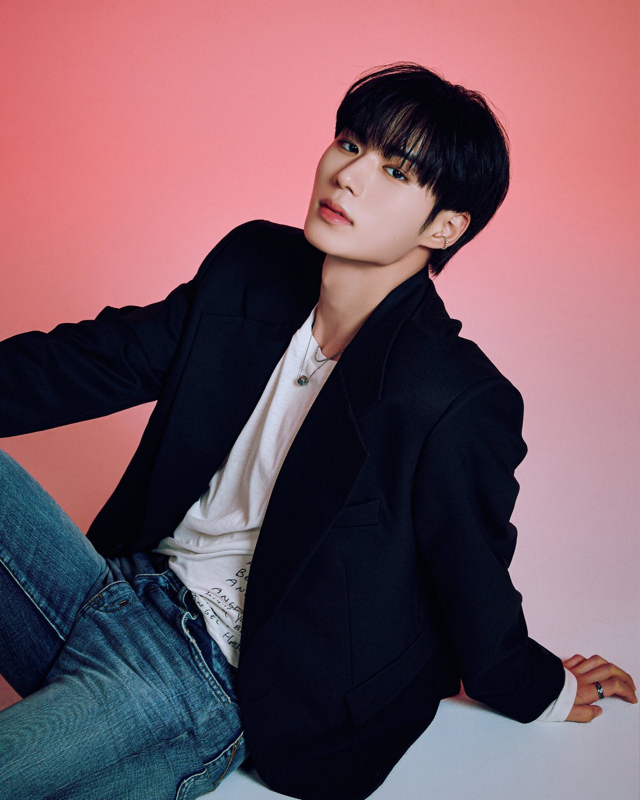 ALPHA DRIVE ONE on LIPS 「ALPHADRIVEONE(알파드라이브원)OfficialP..」(3枚目)