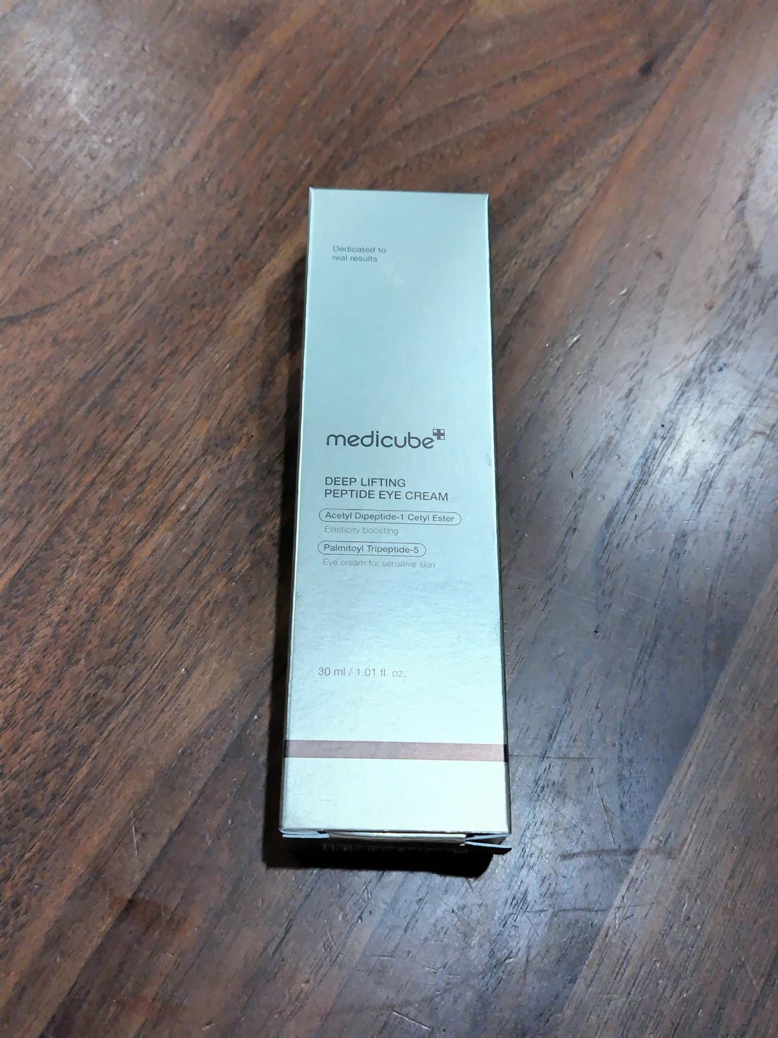 ディープリフティングアイクリーム/MEDICUBE/その他スキンケアを使ったクチコミ（3枚目）