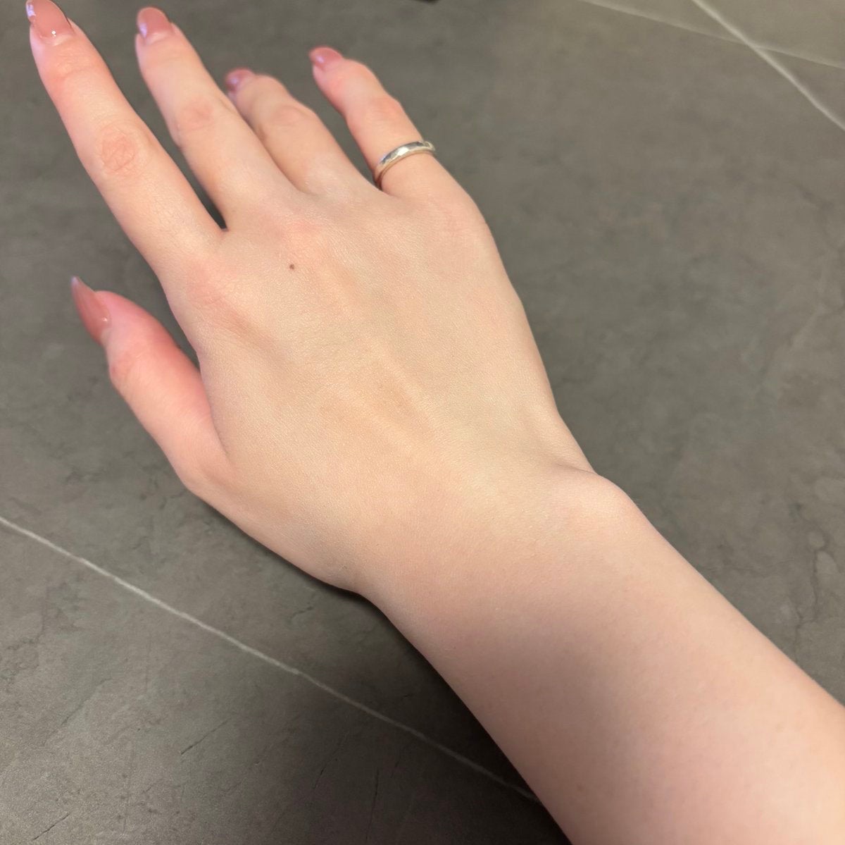 ホワイトニングドレストーンアップクリーム/COSNORI/化粧下地を使ったクチコミ（3枚目）